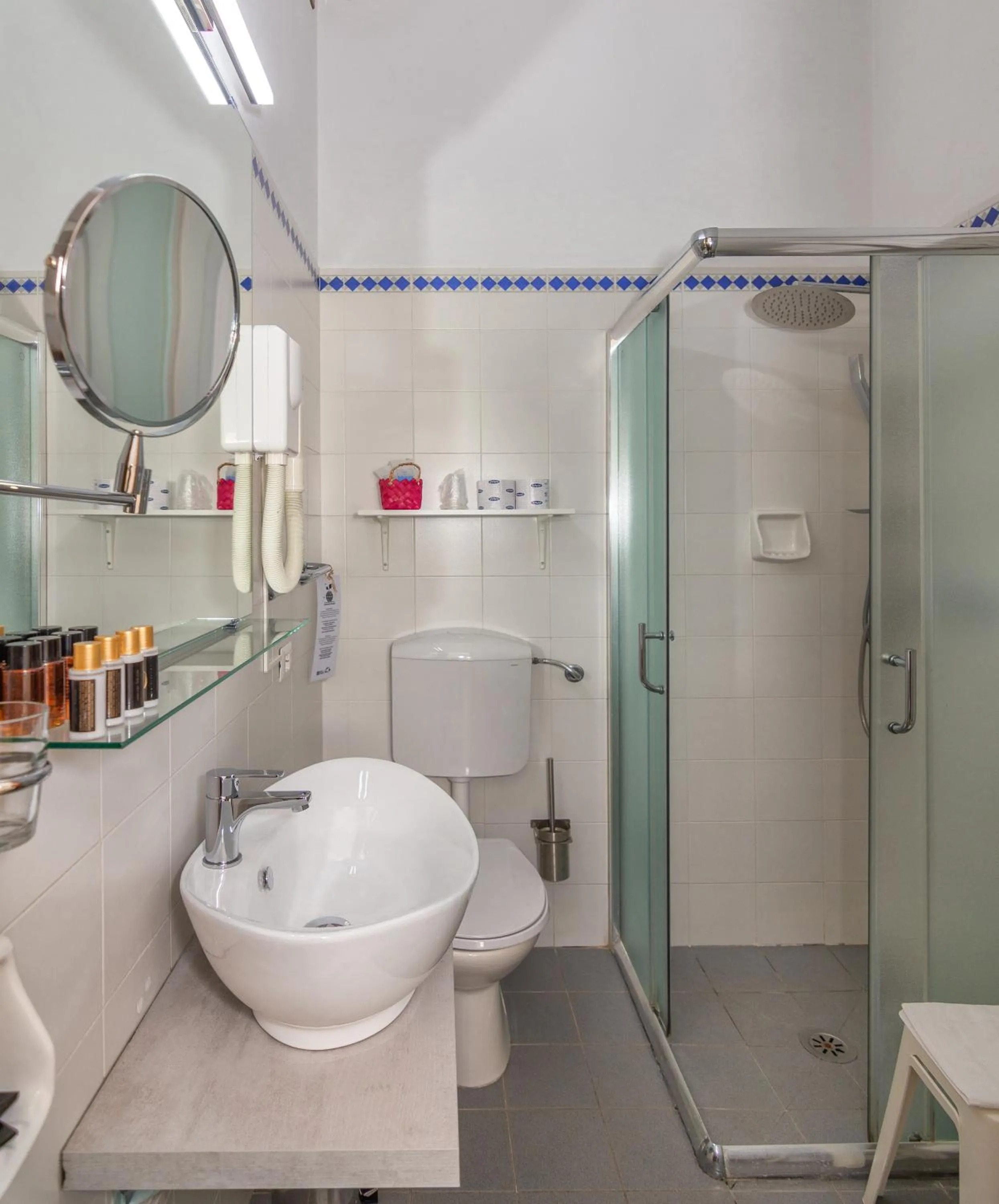 Bathroom in Hotel Tahiti