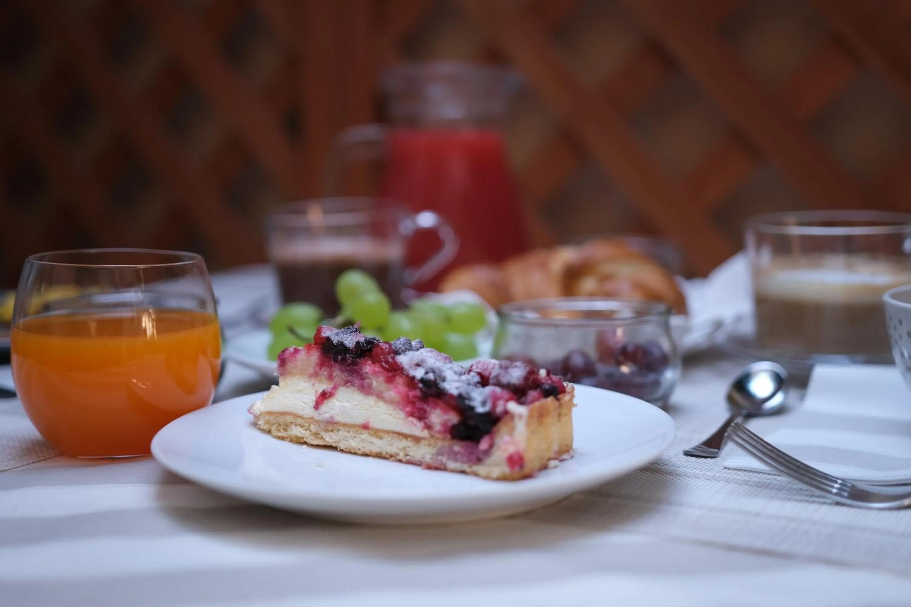 Food and drinks in Hotel Tahiti