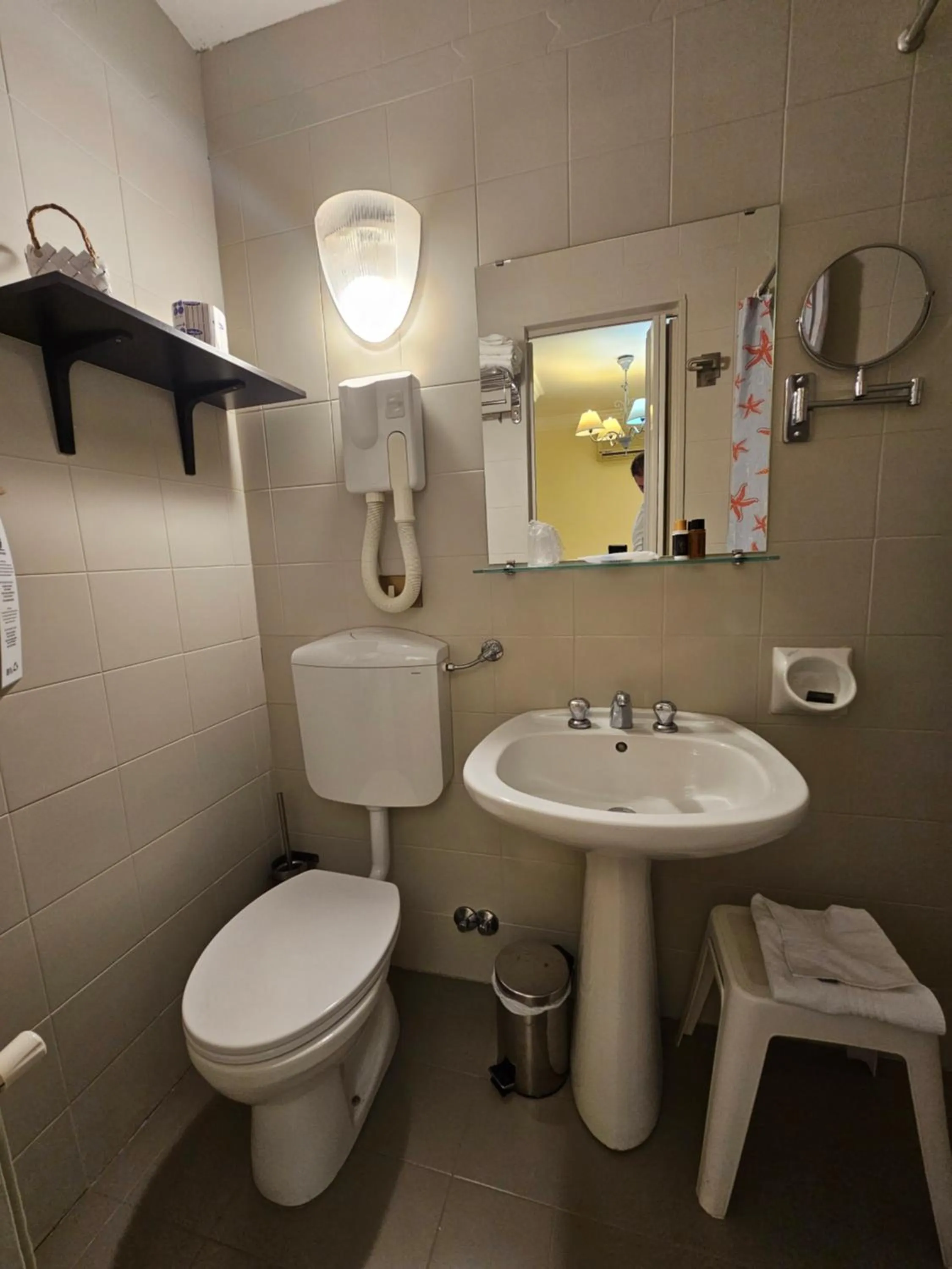 Bathroom in Hotel Tahiti