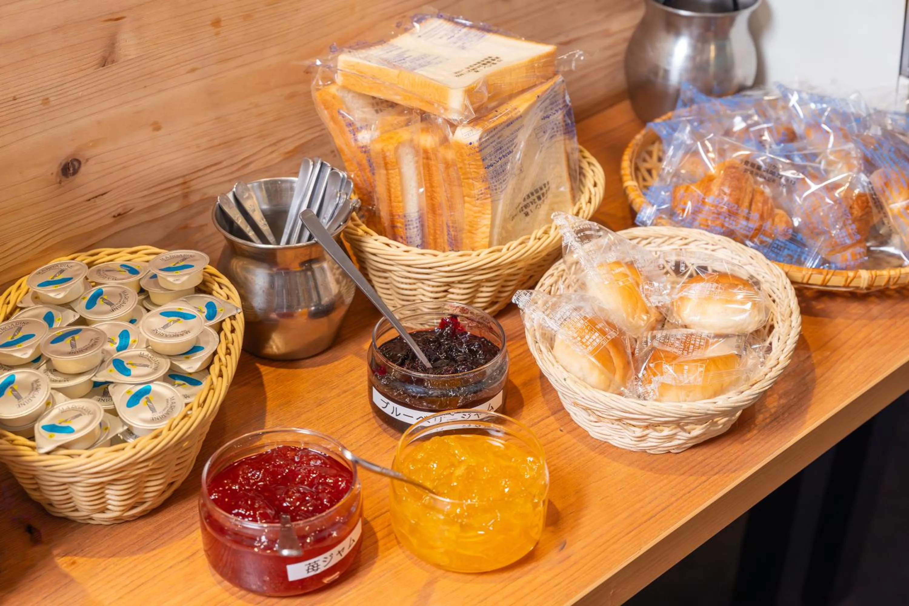 Restaurant/places to eat in Sotetsu Fresa Inn Kitahama