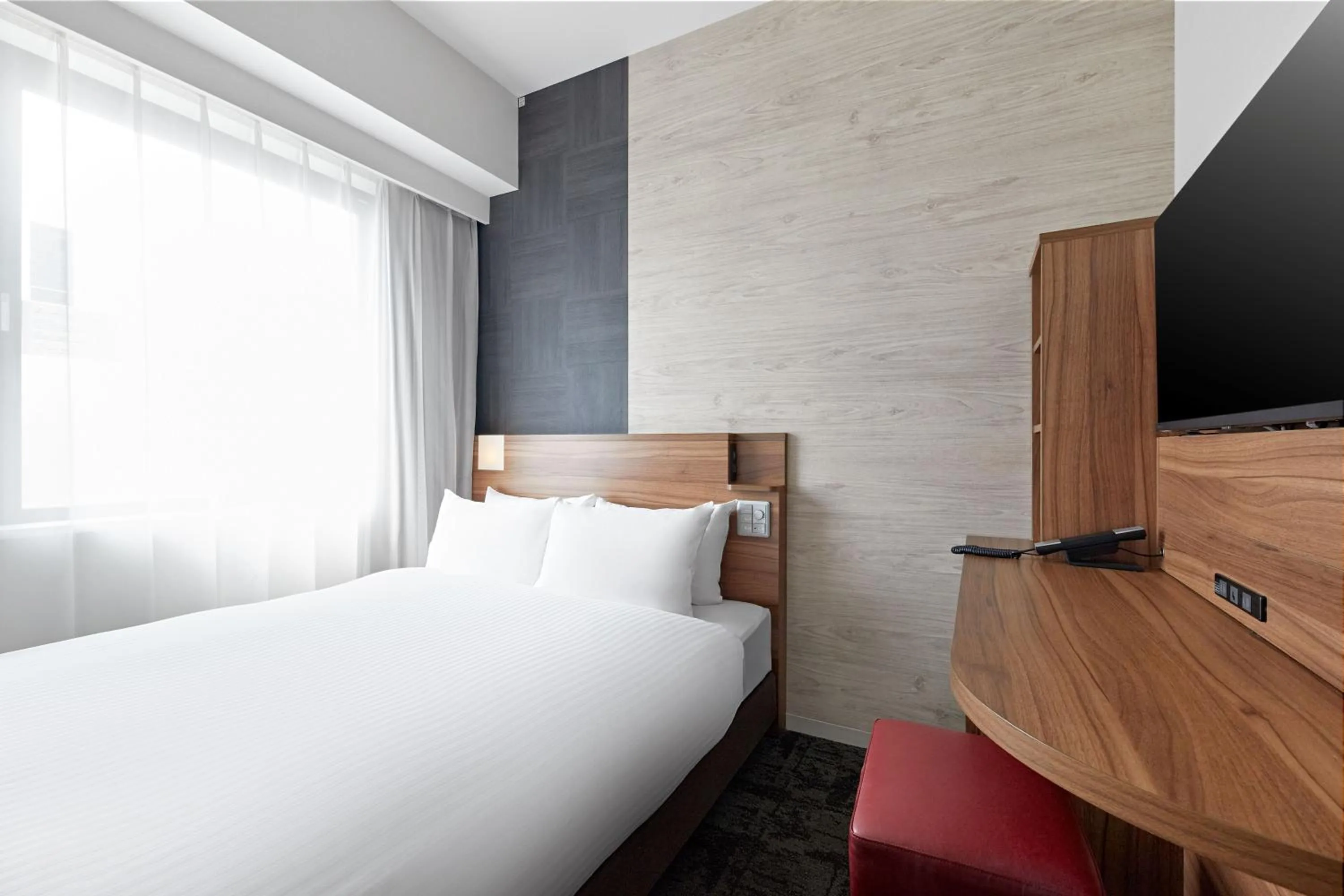 Area and facilities, Bed in Sotetsu Fresa Inn Kitahama