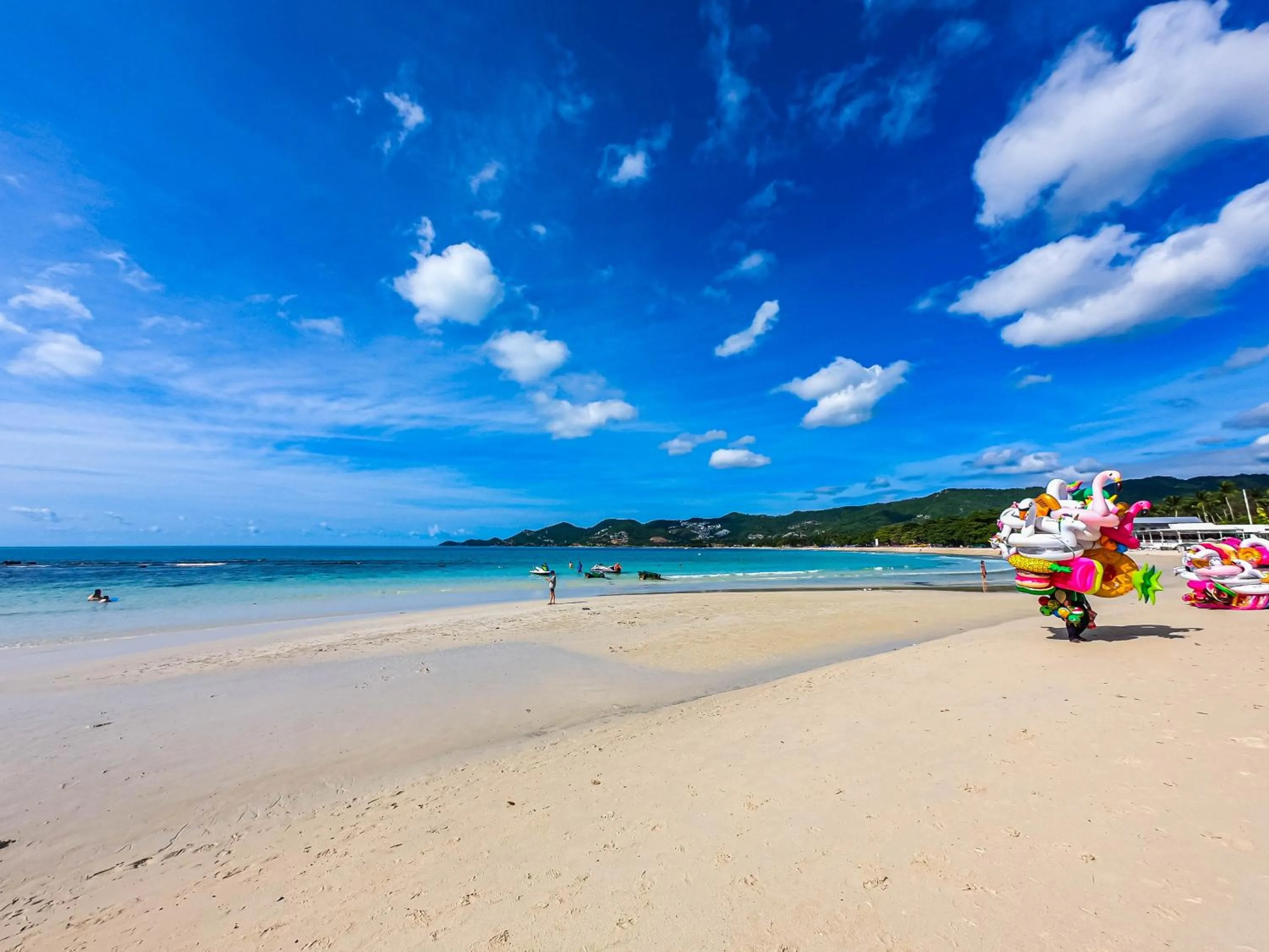 Beach in J4 Samui Hotel - SHA Plus
