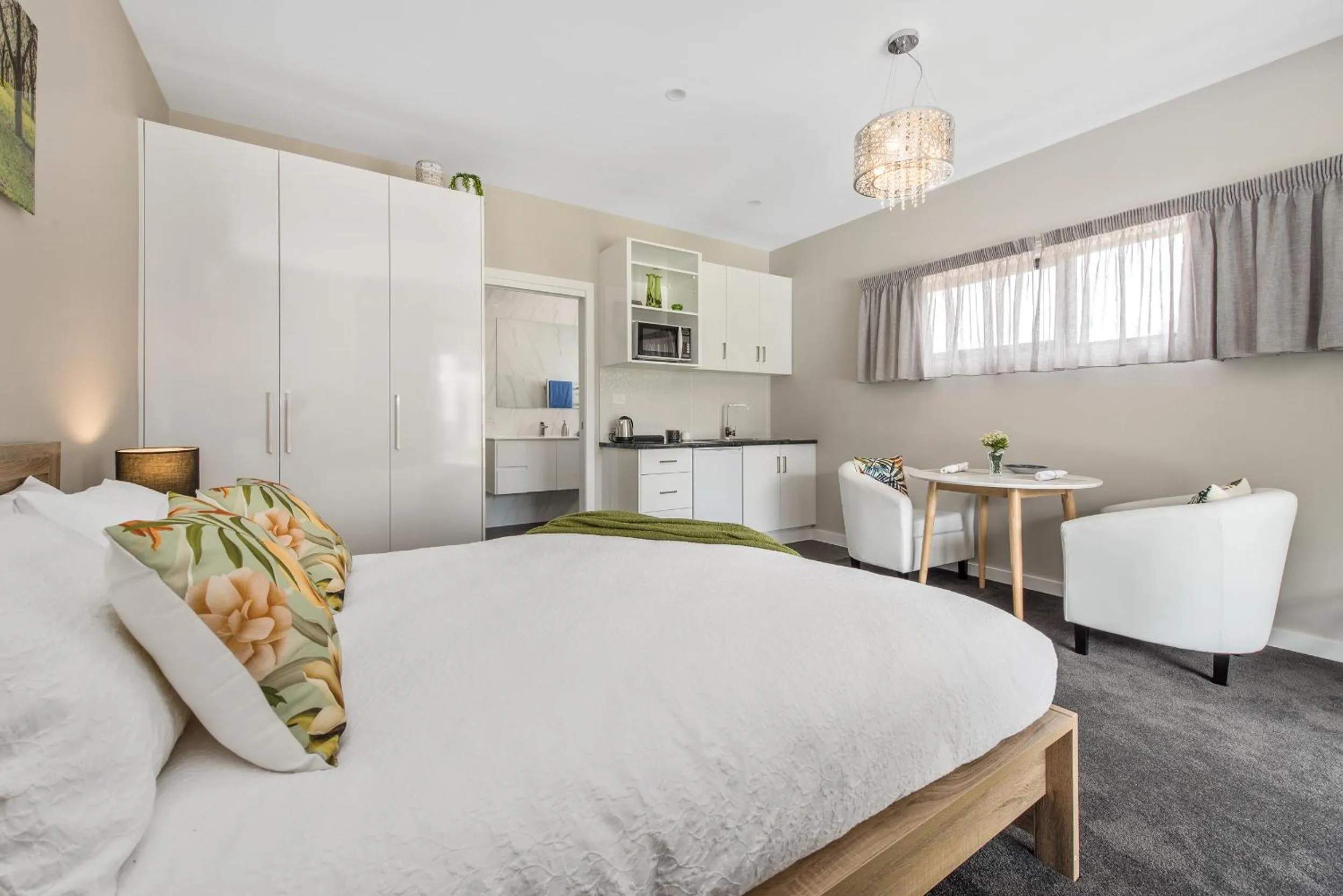 Bed in The Wellington Bed and Breakfast