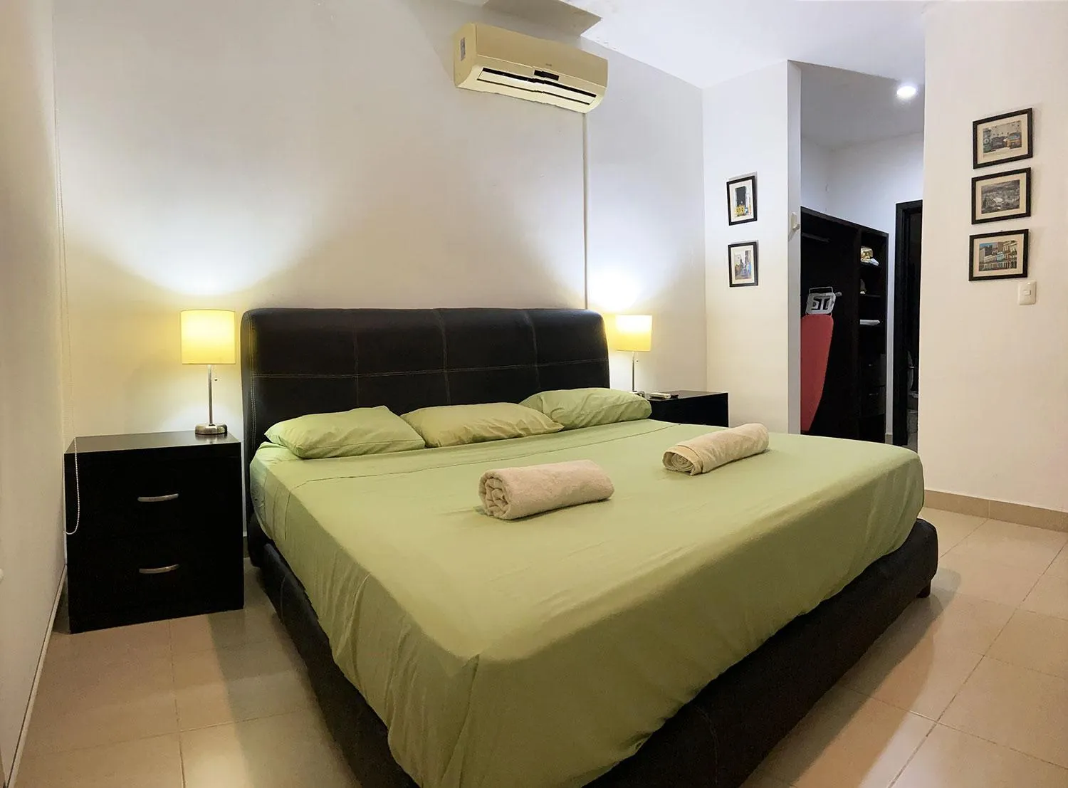 Bedroom in Geek-Chic Townhouse