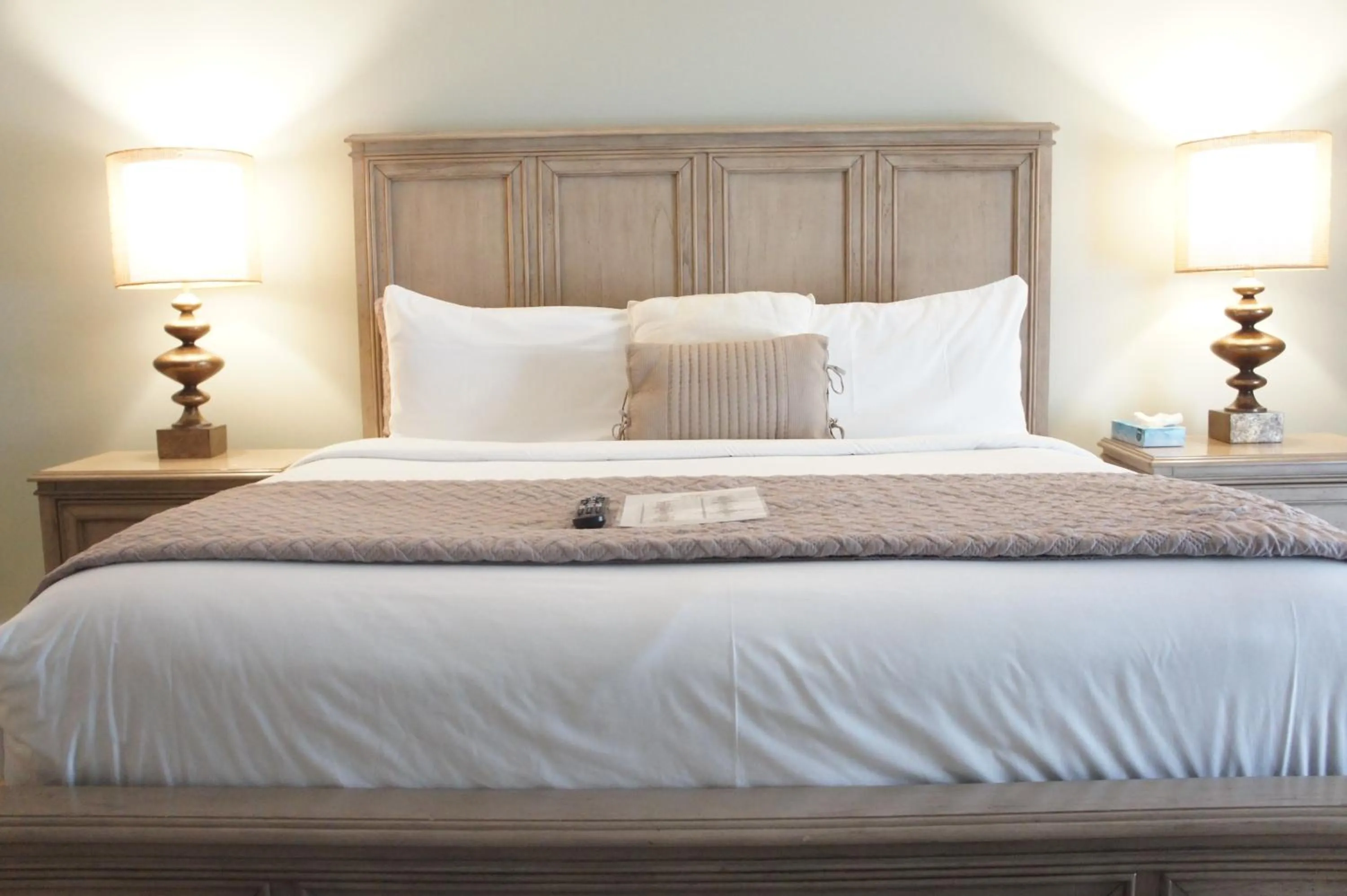 Bed in Magnolia Creek Lodge