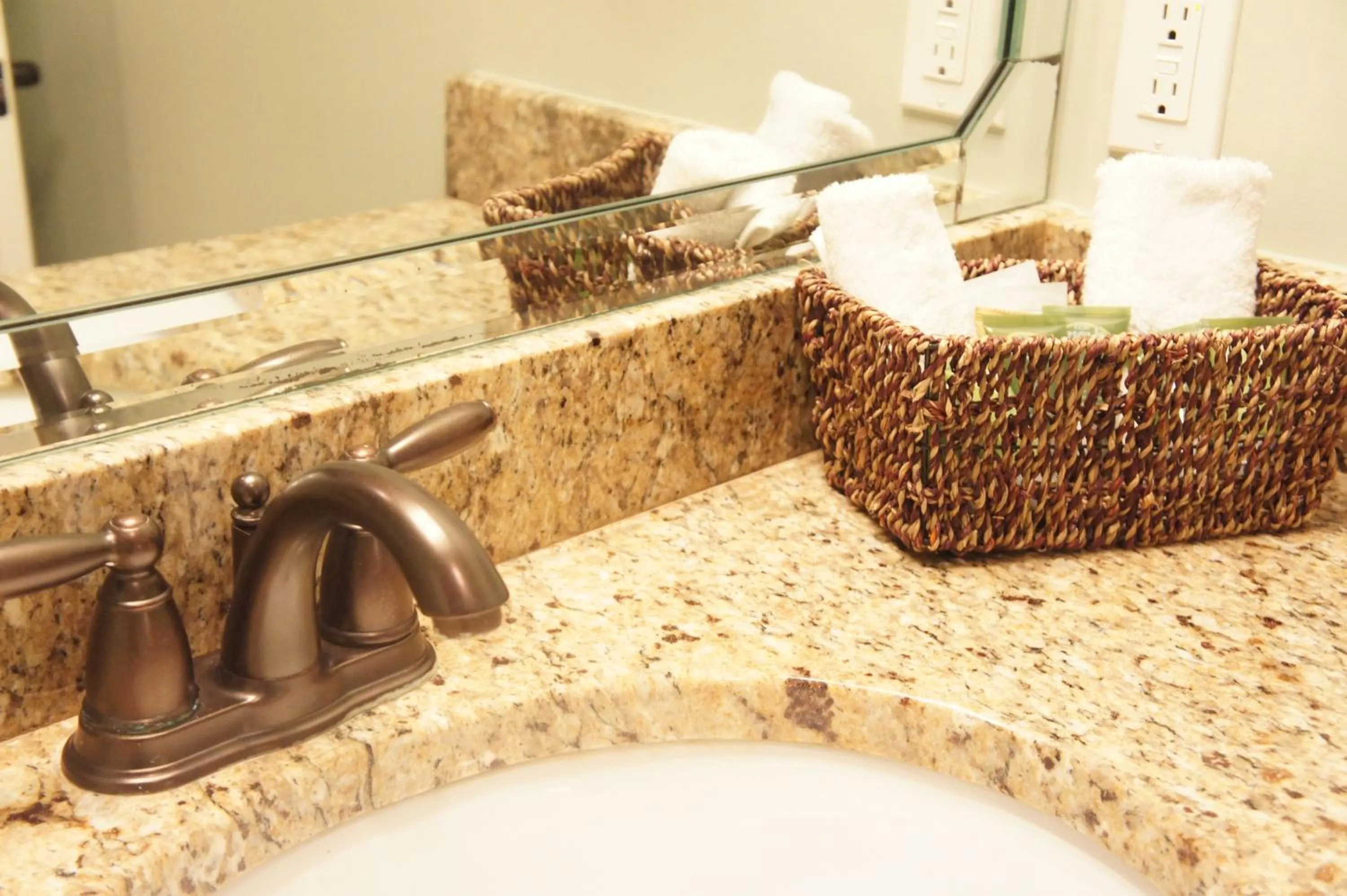 Magnolia Creek Lodge