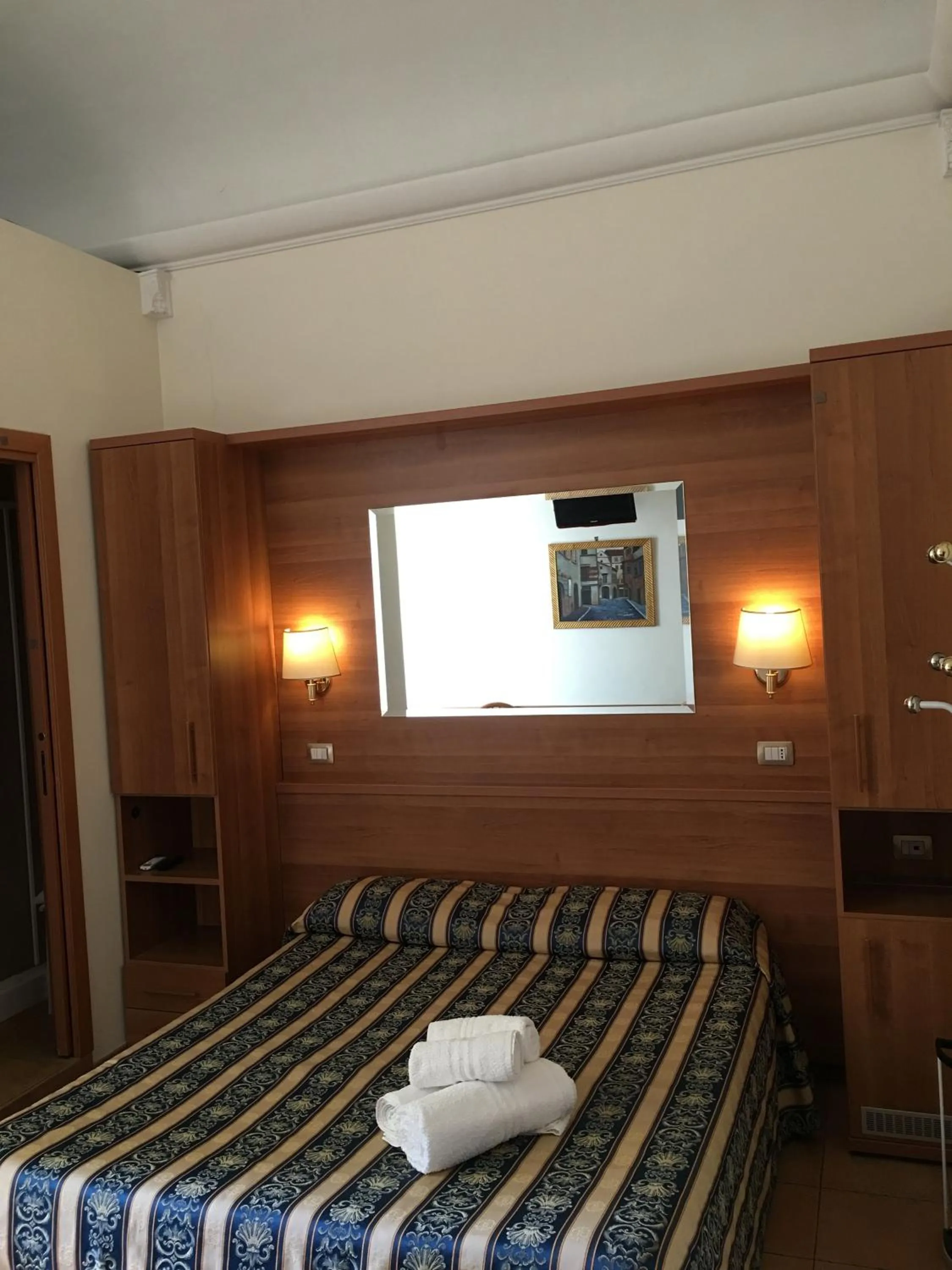 Bed in Hotel Bolognese