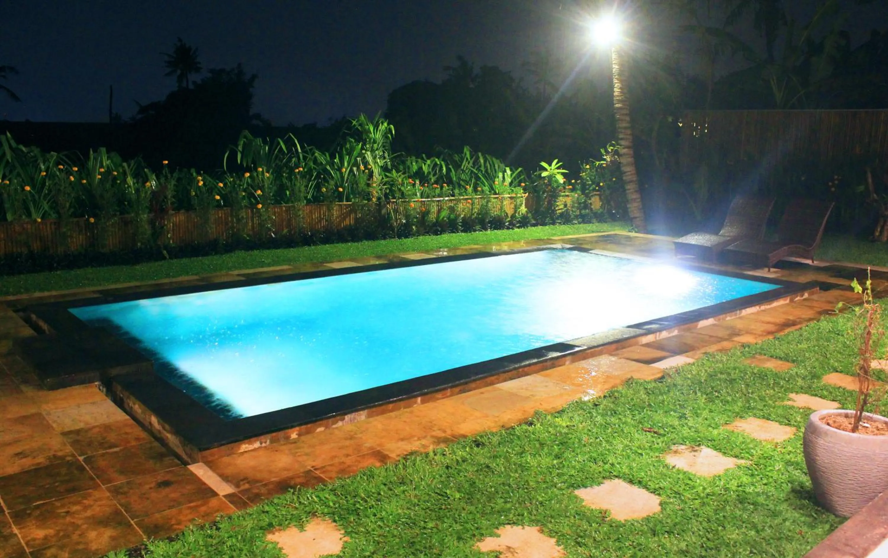 Pool view in Umah Nugraha