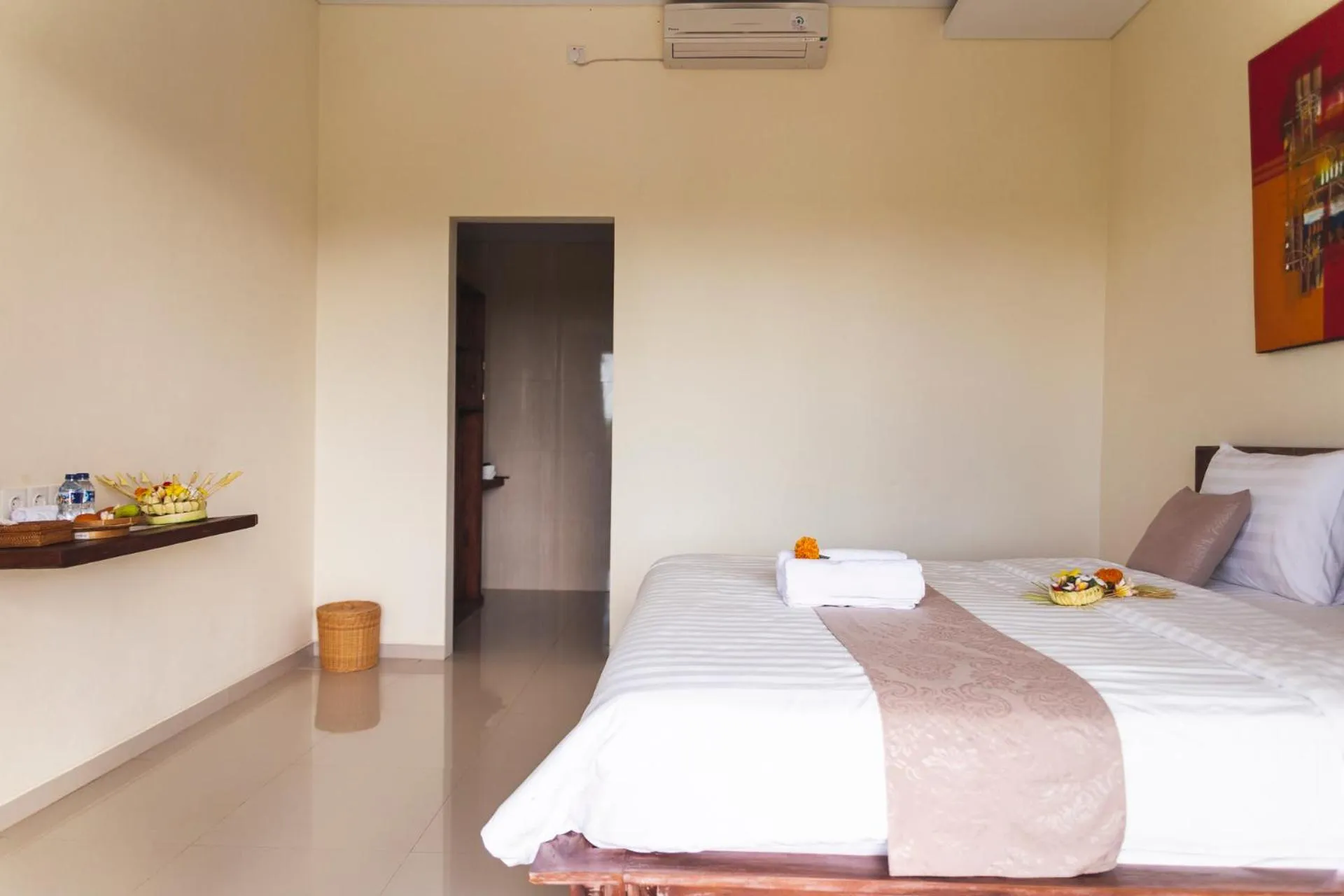 Bedroom, Bed in Umah Nugraha