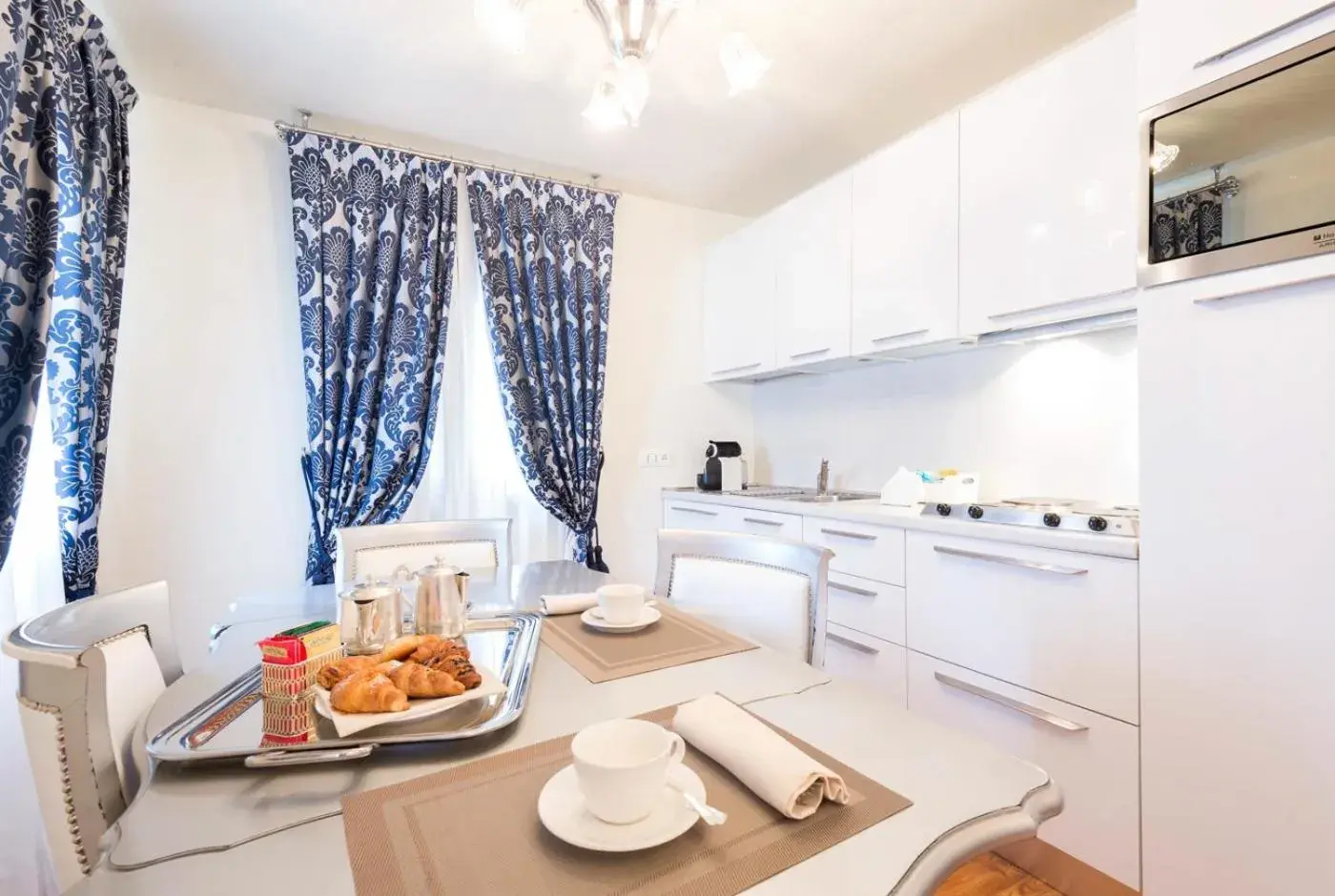 Superior One-Bedroom Apartment with canal view - Split level in Al Bailo Di Venezia Superior One-Bedroom Apartment with canal view - Split level in Al Bailo Di Venezia