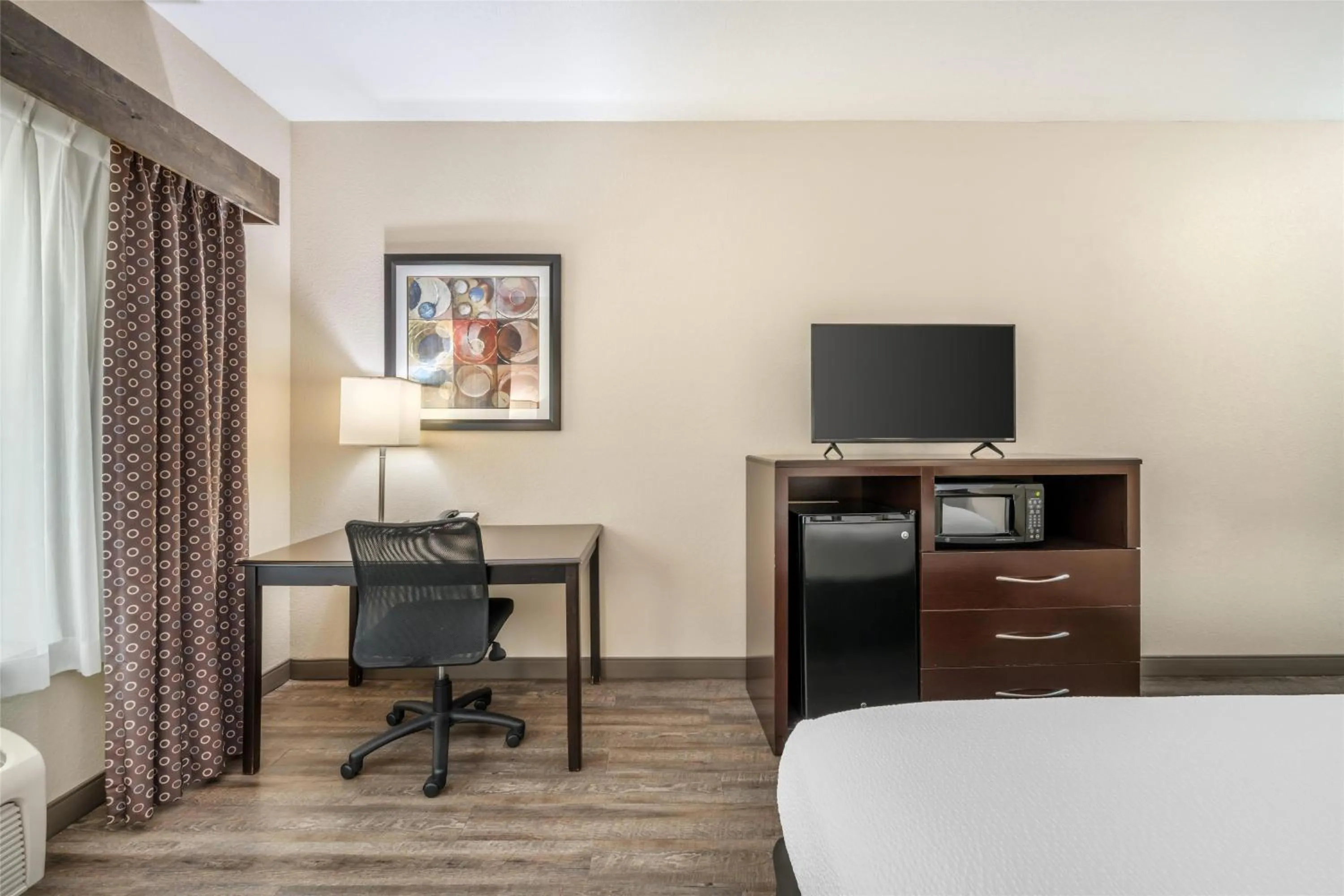 Bedroom, Bed in Best Western Plus Eastgate Inn & Suites