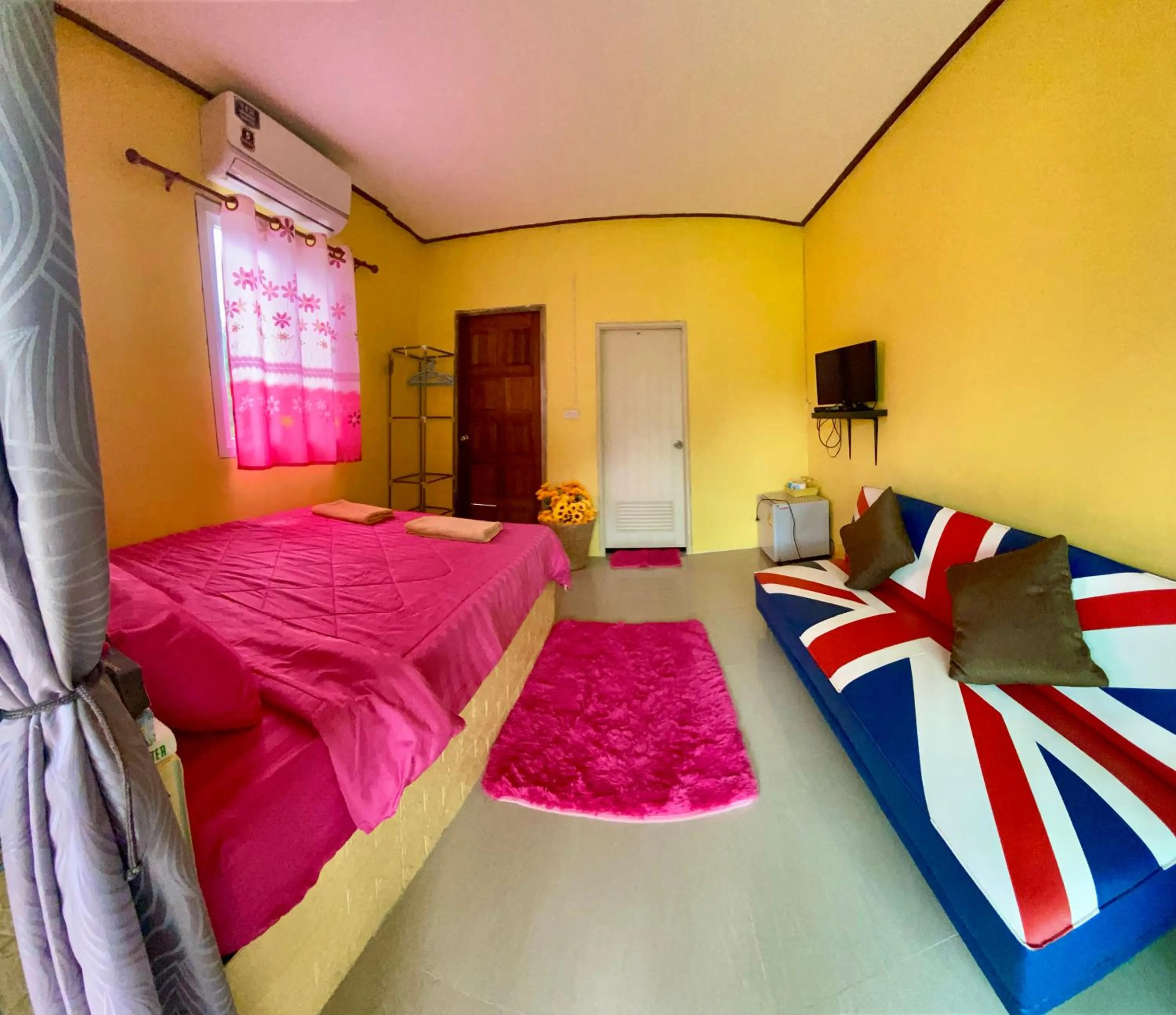 Bed in Lee Red House