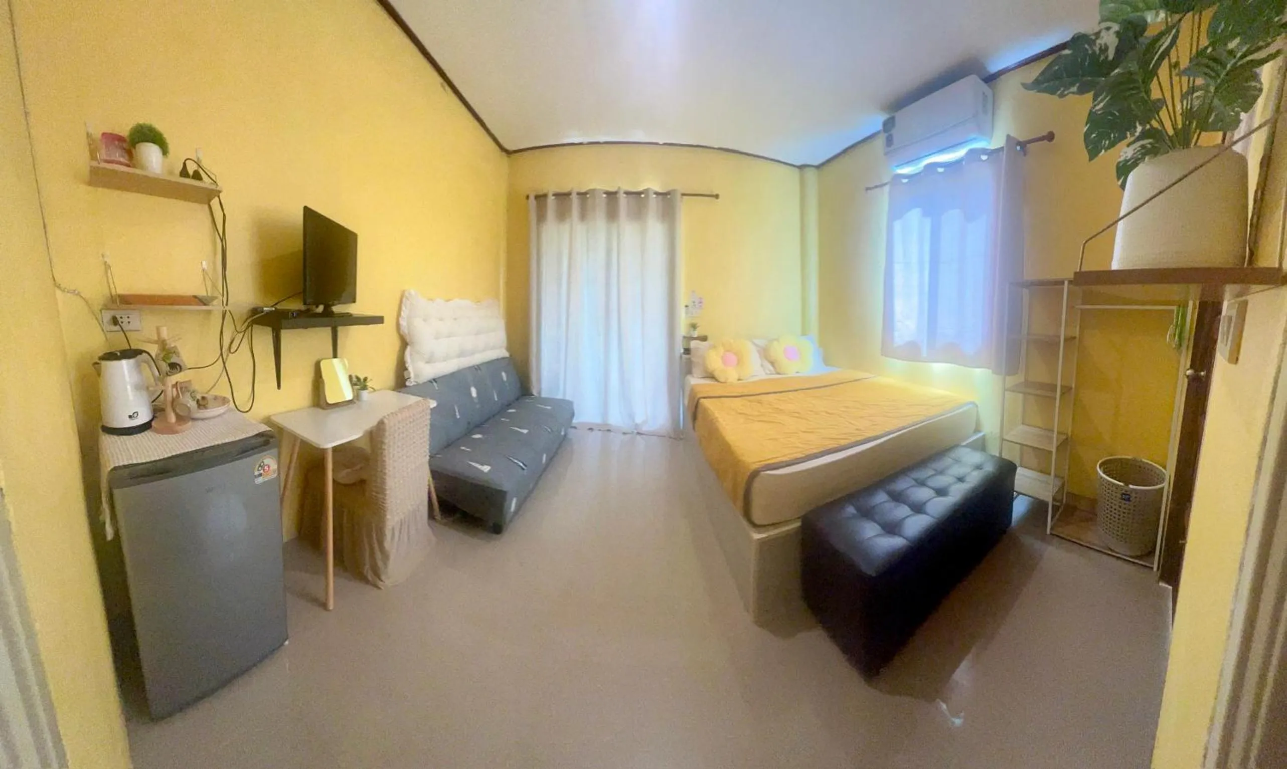 Bed in Lee Red House