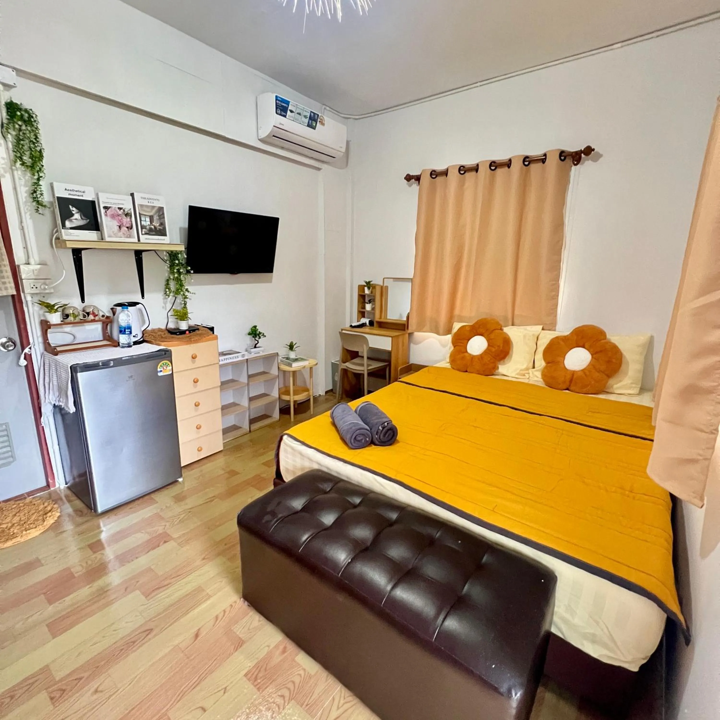 Bed in Lee Red House