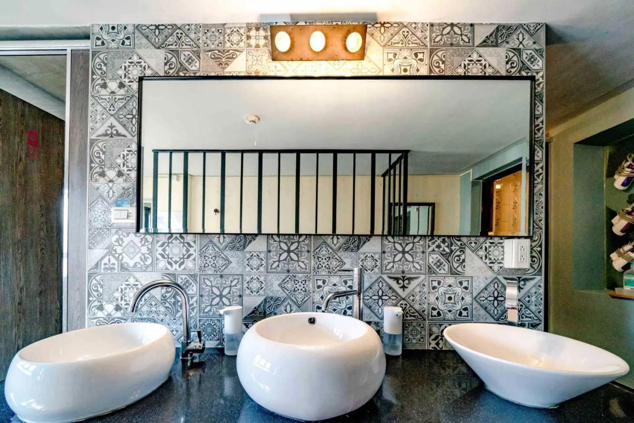 Toilet in 樂客背包旅棧 Local Backpacker Hostel