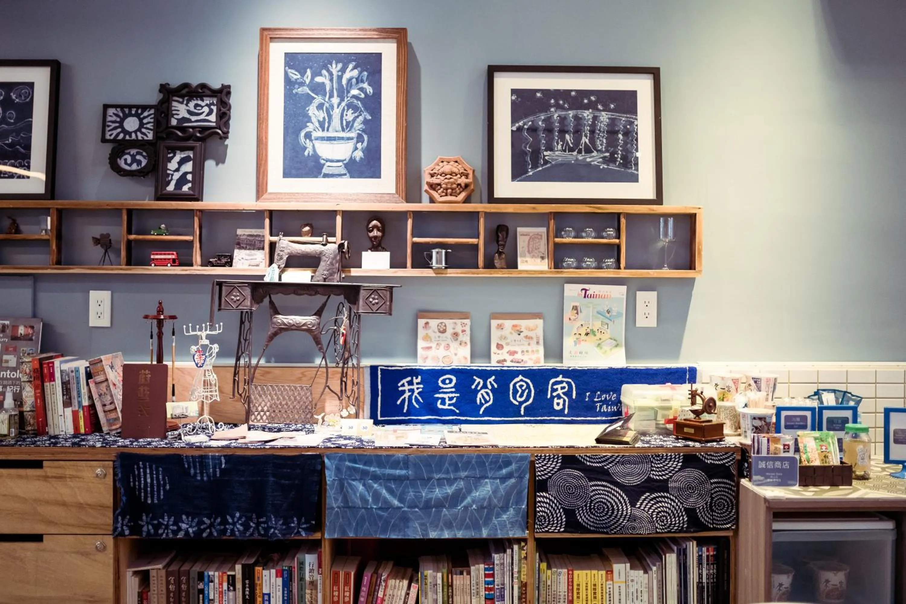 Communal lounge/ TV room in 樂客背包旅棧 Local Backpacker Hostel