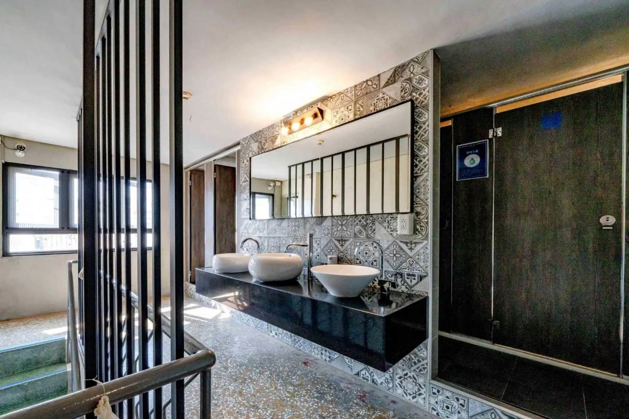 Toilet in 樂客背包旅棧 Local Backpacker Hostel