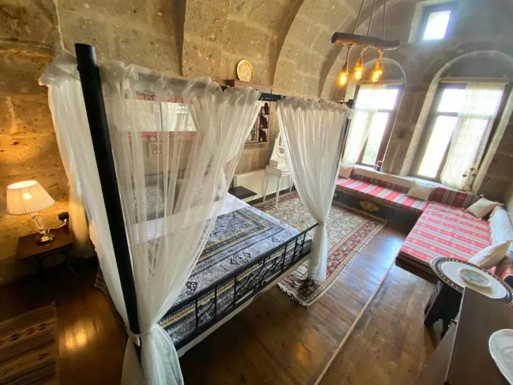 Photo of the whole room, Bed in Kapadokya Ihlara Konaklari & Caves