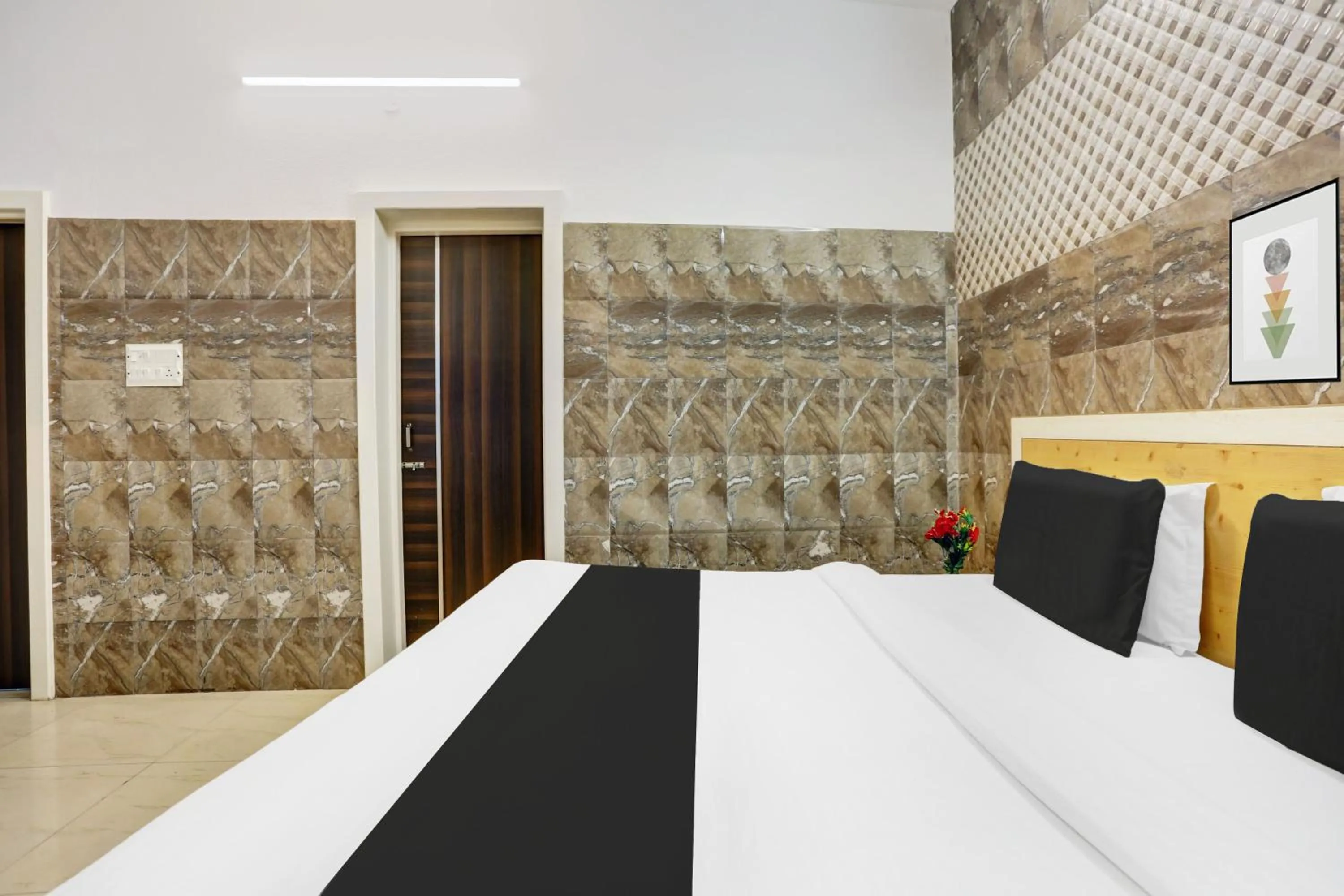 Bedroom, Bed in Hotel O Jammu Near Ragunath Bazaar Formerly GoodWill