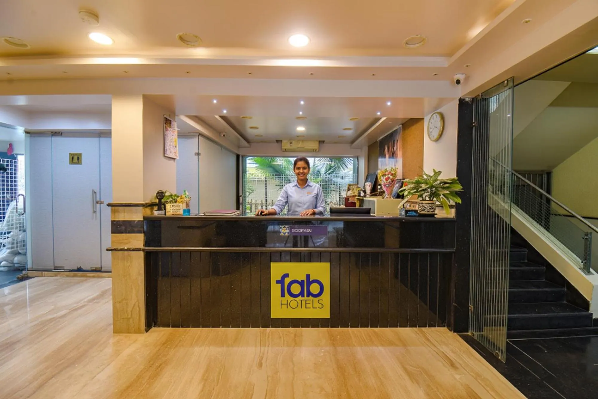 Lobby or reception in FabHotel SR Wakad - Nr Mall of Millenium