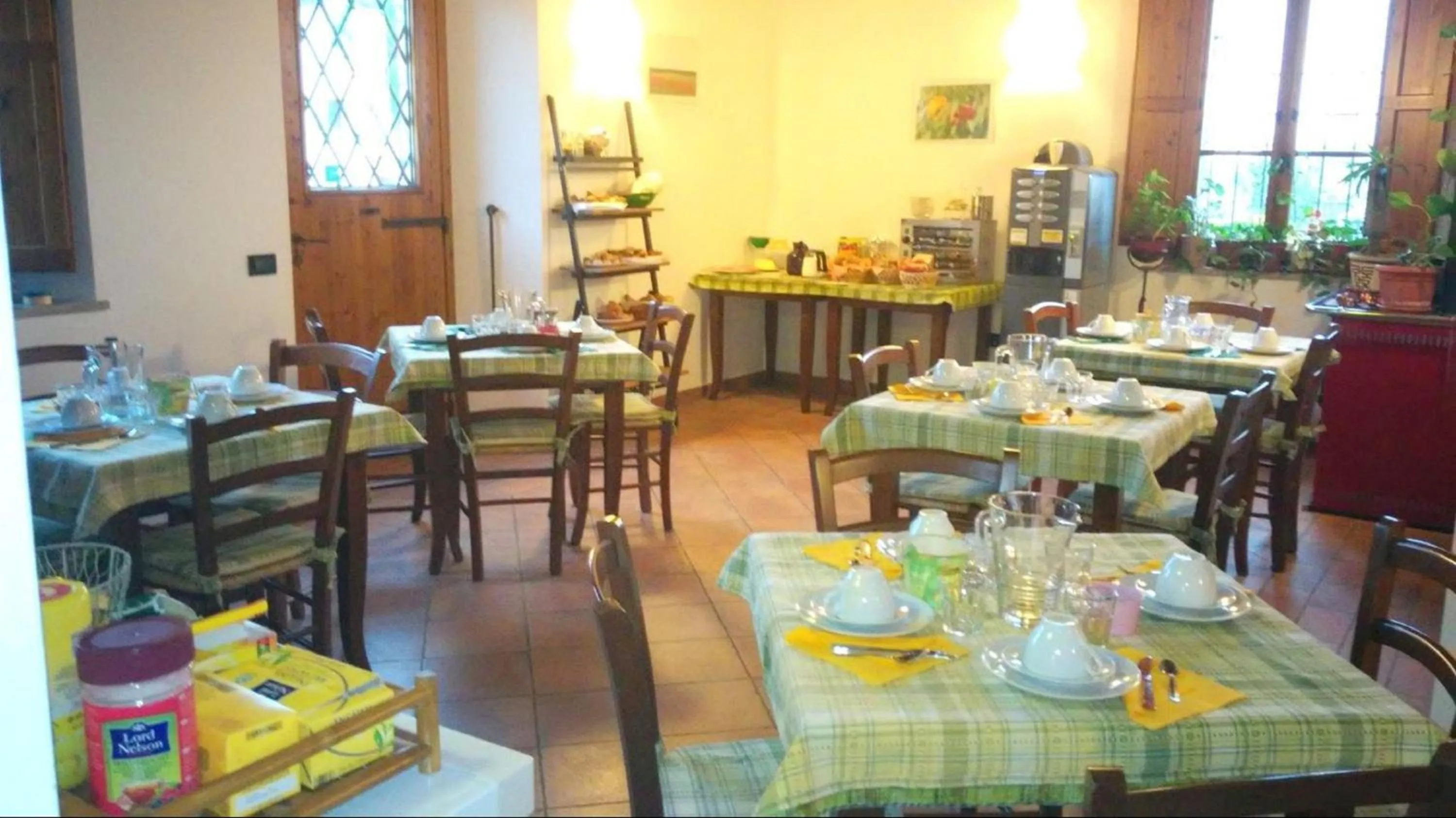 Restaurant/places to eat in La Garzaga Turismo Rurale