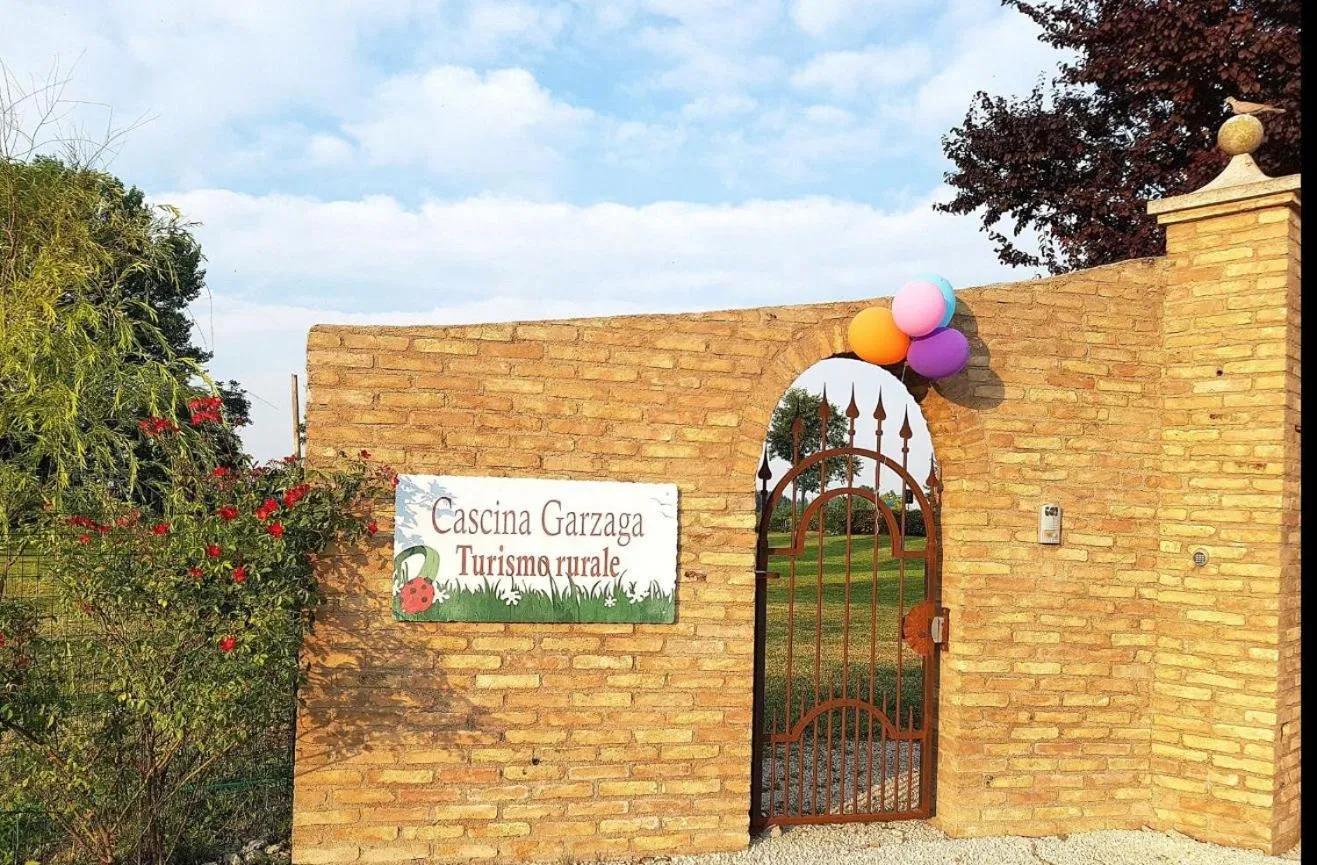 Property logo or sign in La Garzaga Turismo Rurale