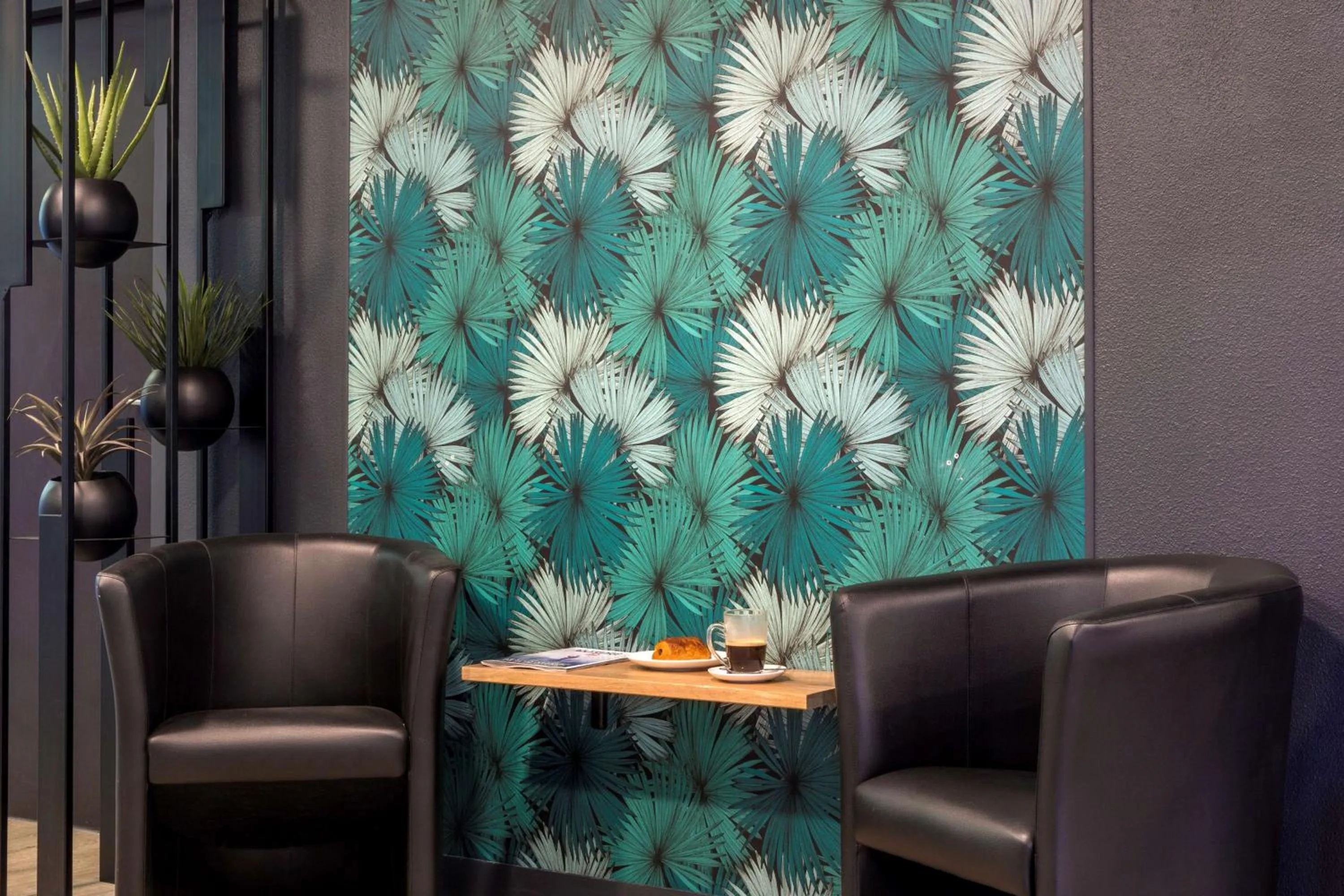 Living room in Sure Hotel by Best Western Saint-Amand-Les-Eaux