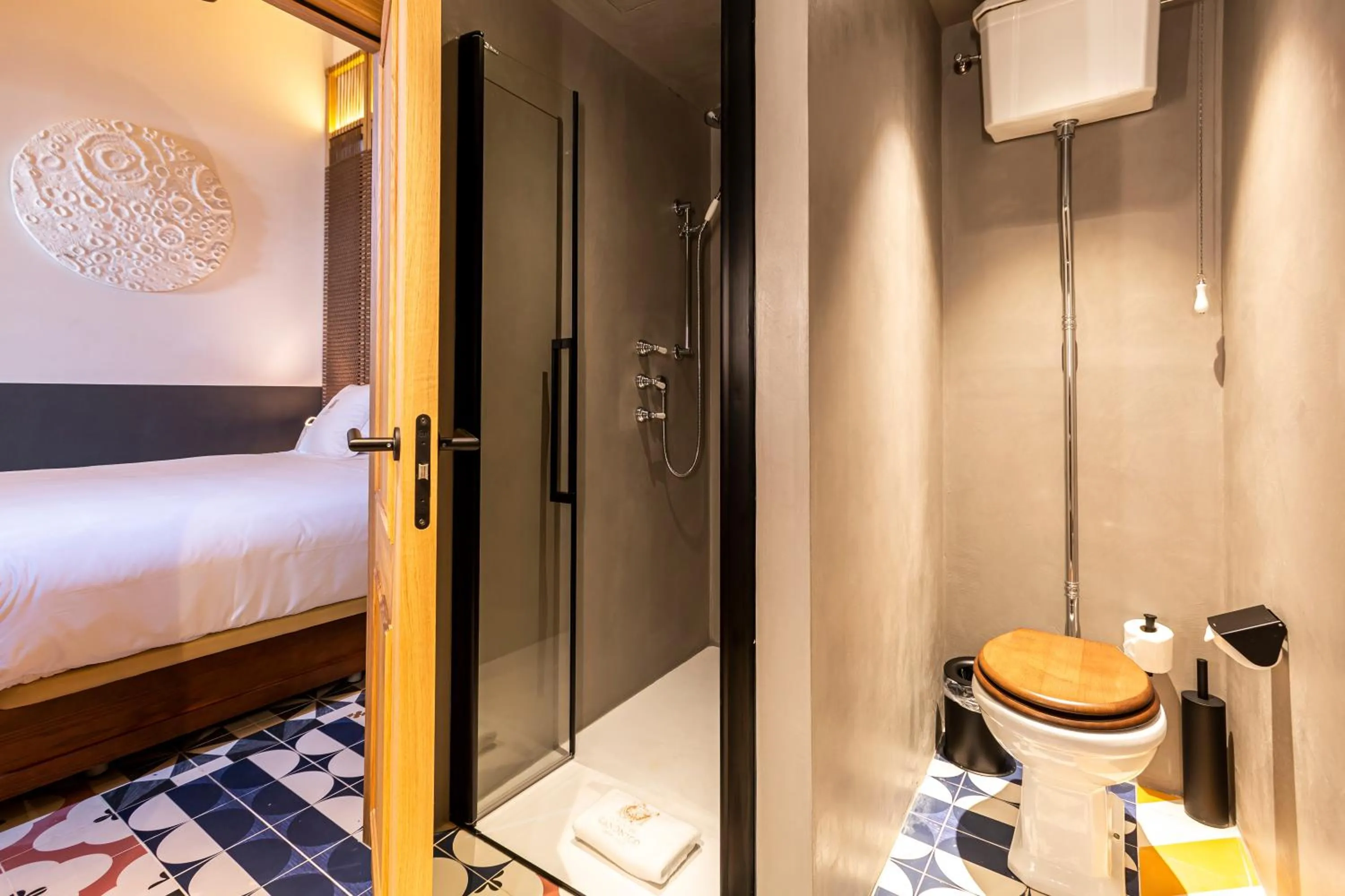 Bathroom, Bed in Hotel La Torre del Canonigo - Small Luxury Hotels