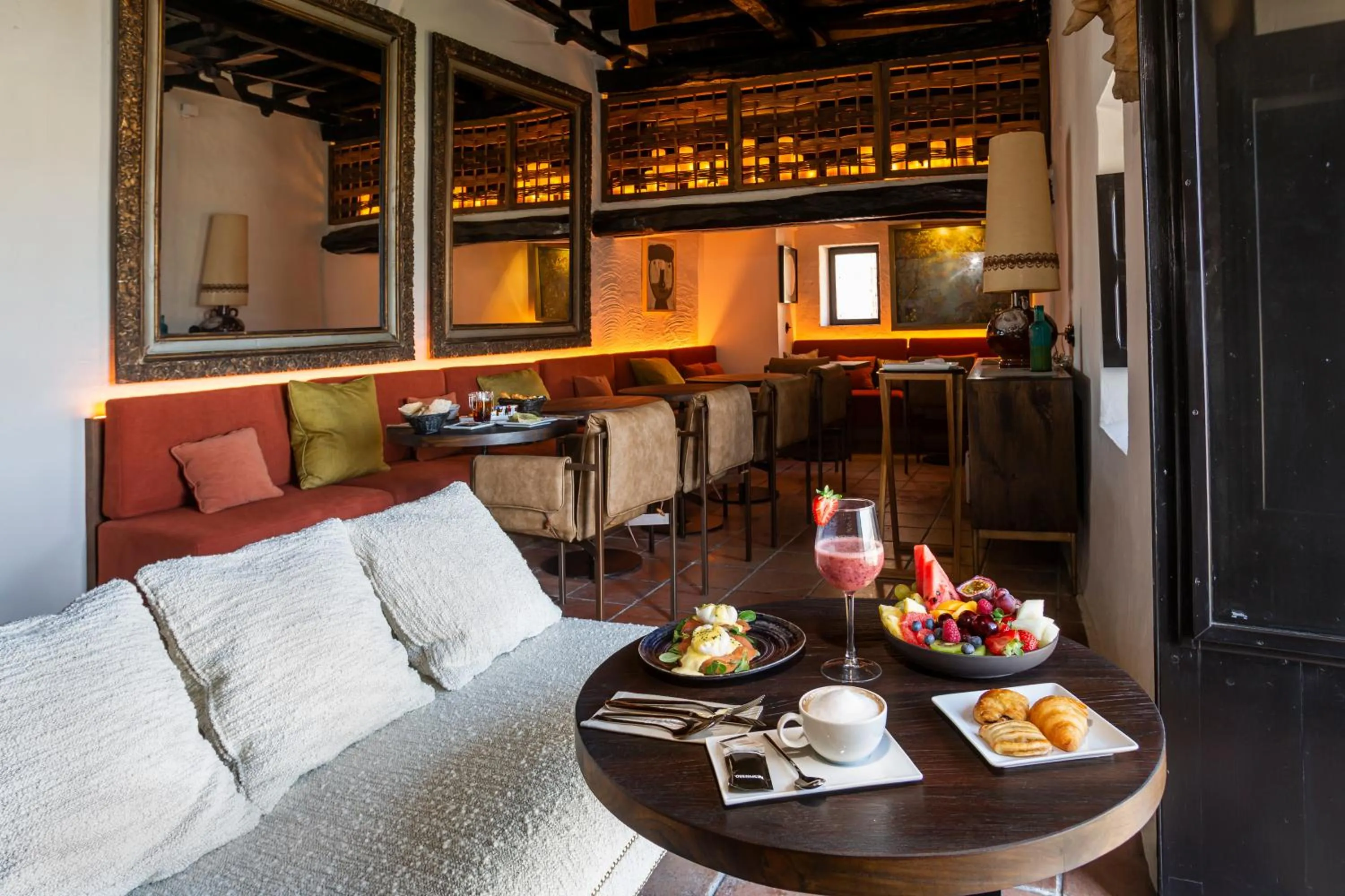 Food and drinks in Hotel La Torre del Canonigo - Small Luxury Hotels