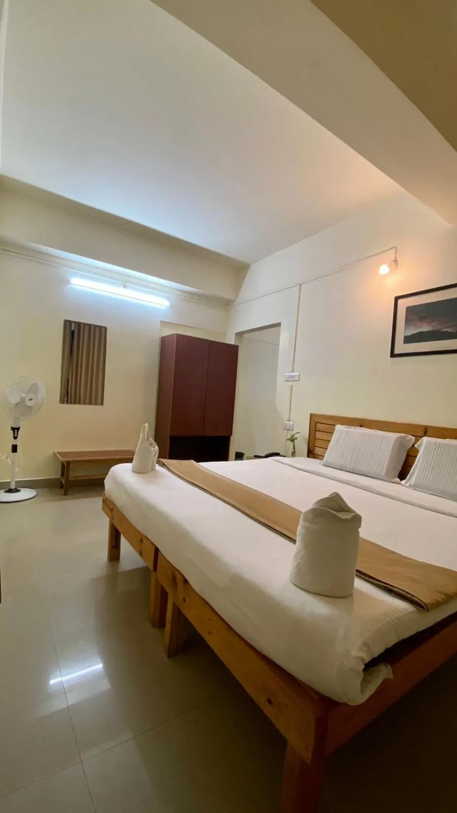 Bedroom, Bed in Hotel Travellers INN