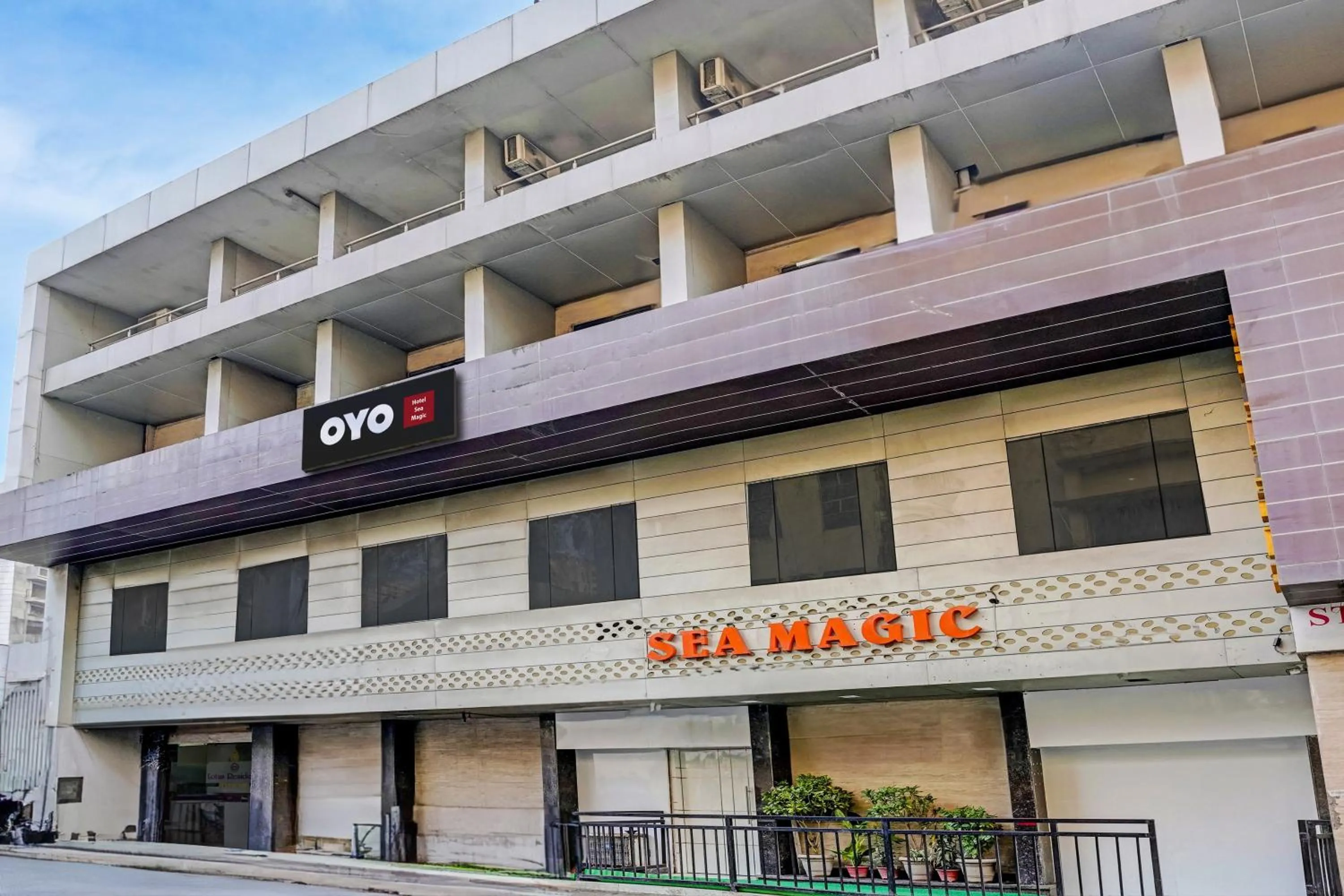 Facade/entrance in Hotel O Lotus Residency Near Anand Nagar Metro Station