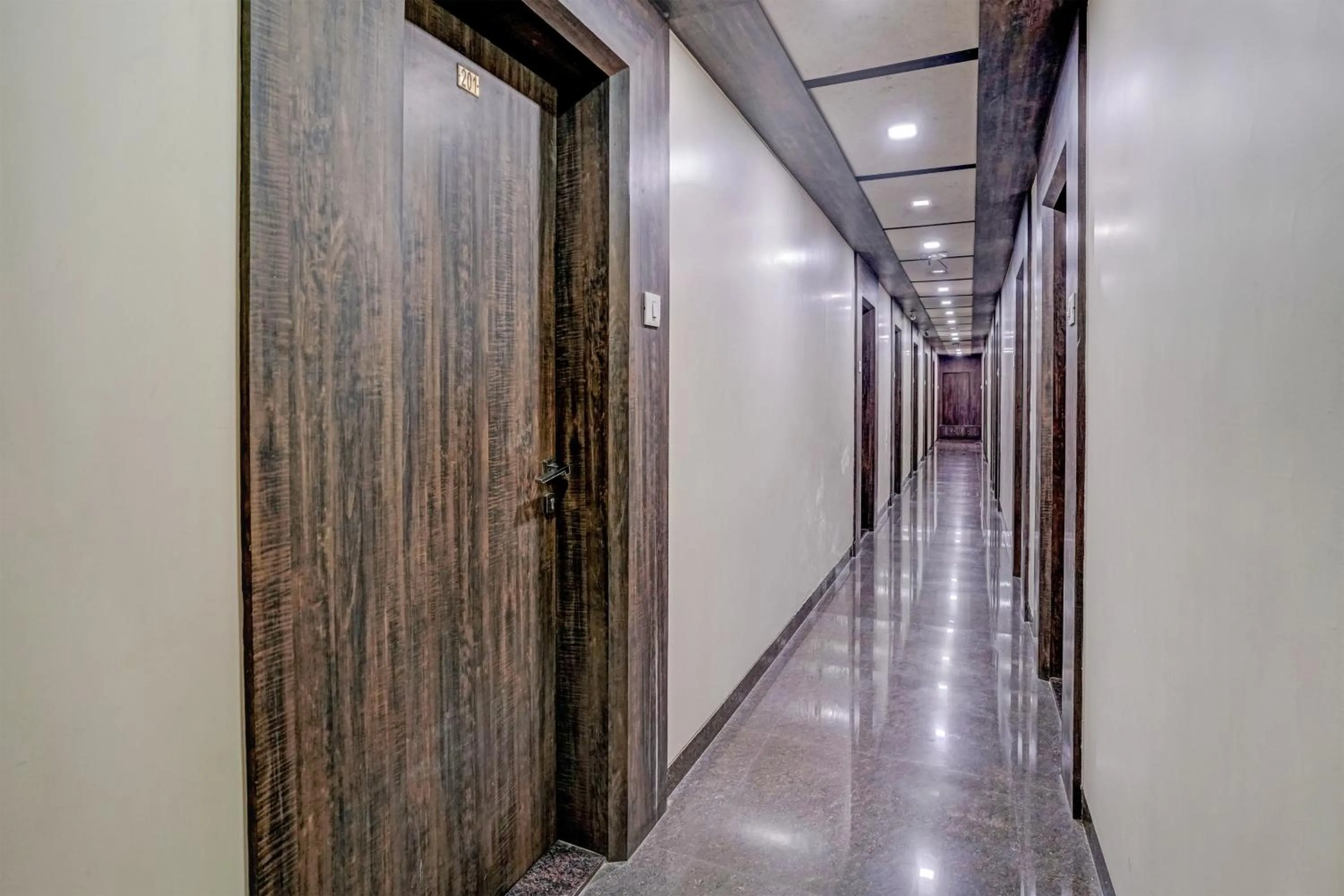 Lobby or reception in Hotel O Lotus Residency Near Anand Nagar Metro Station