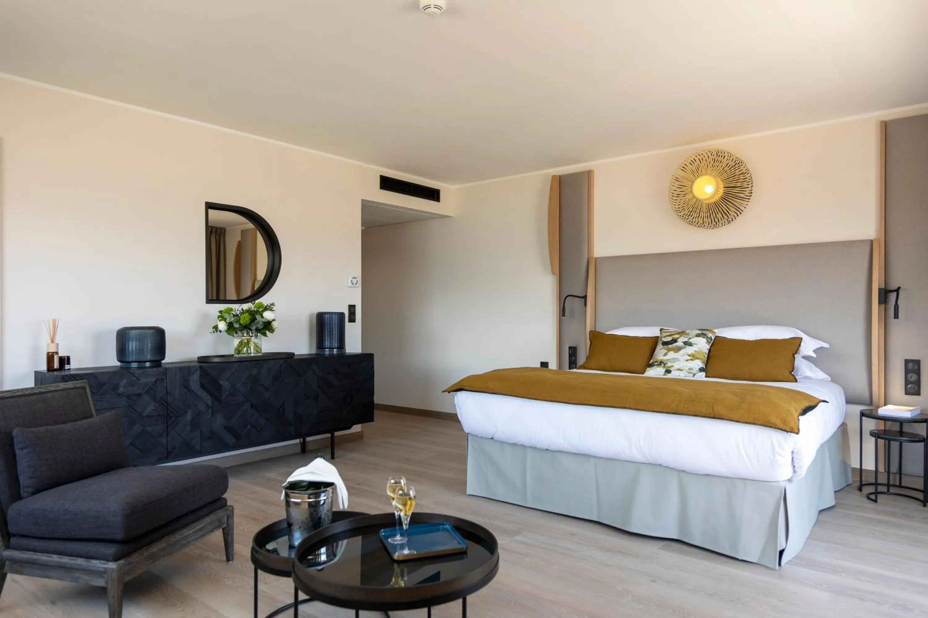 Photo of the whole room, Bed in Hotel L'Acquale