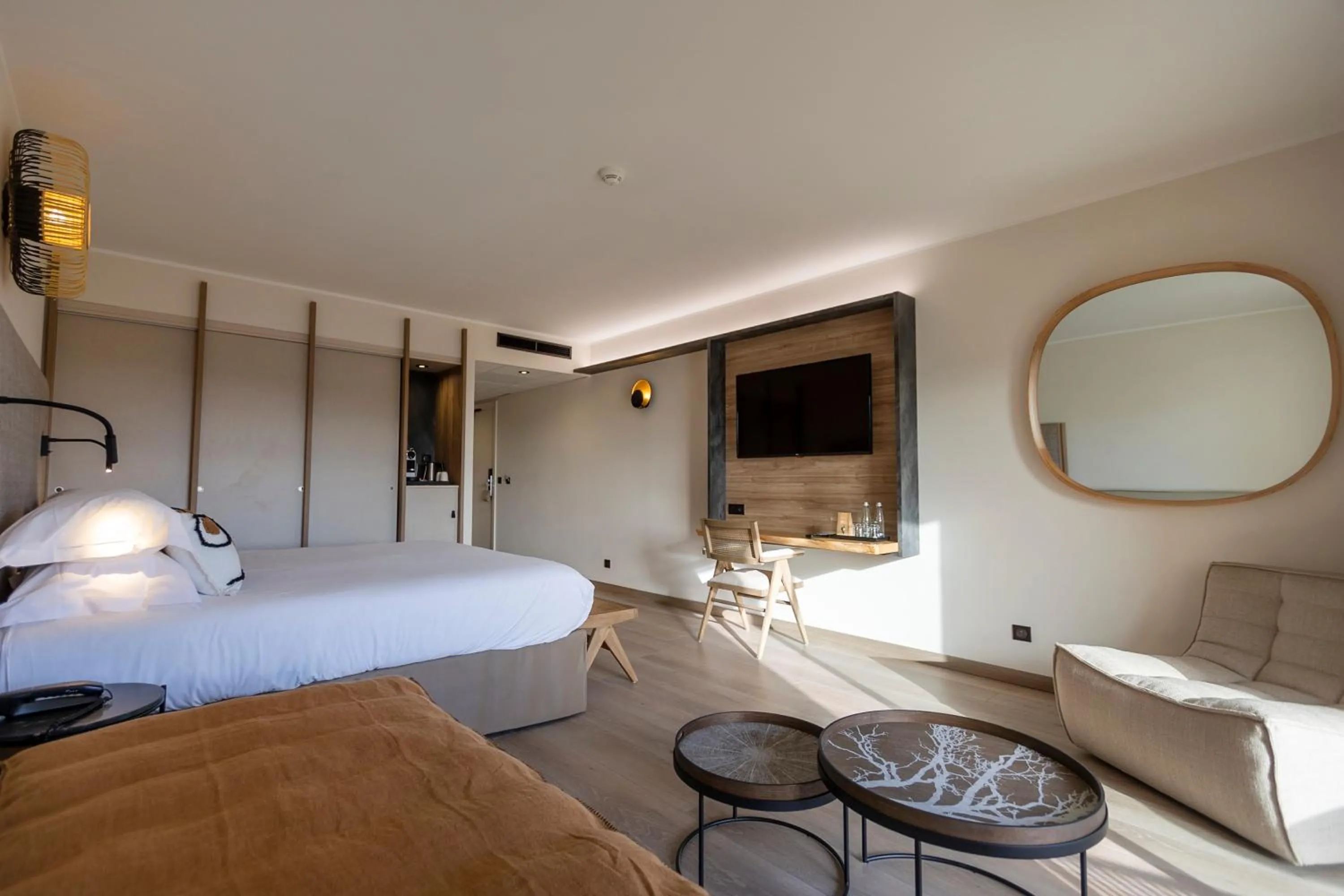 Photo of the whole room, Bed in Hotel L'Acquale