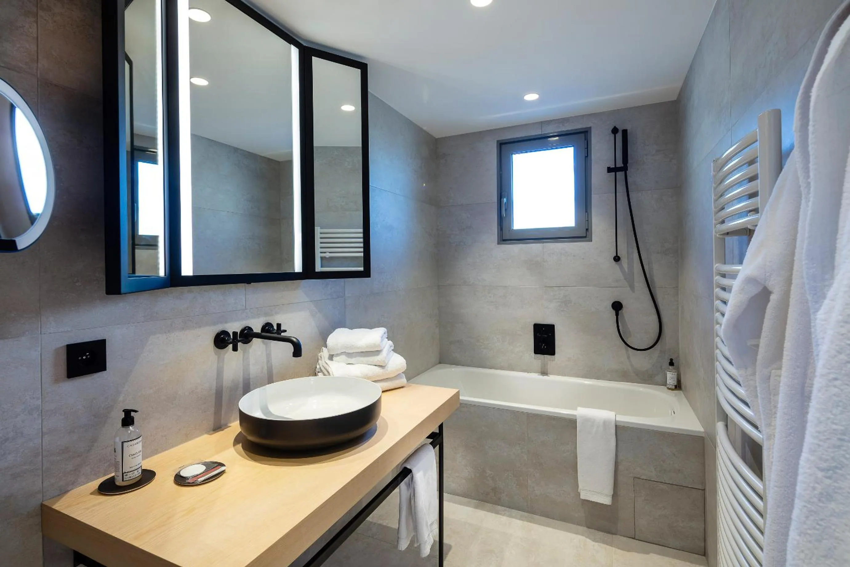 Bathroom in Atmospheres