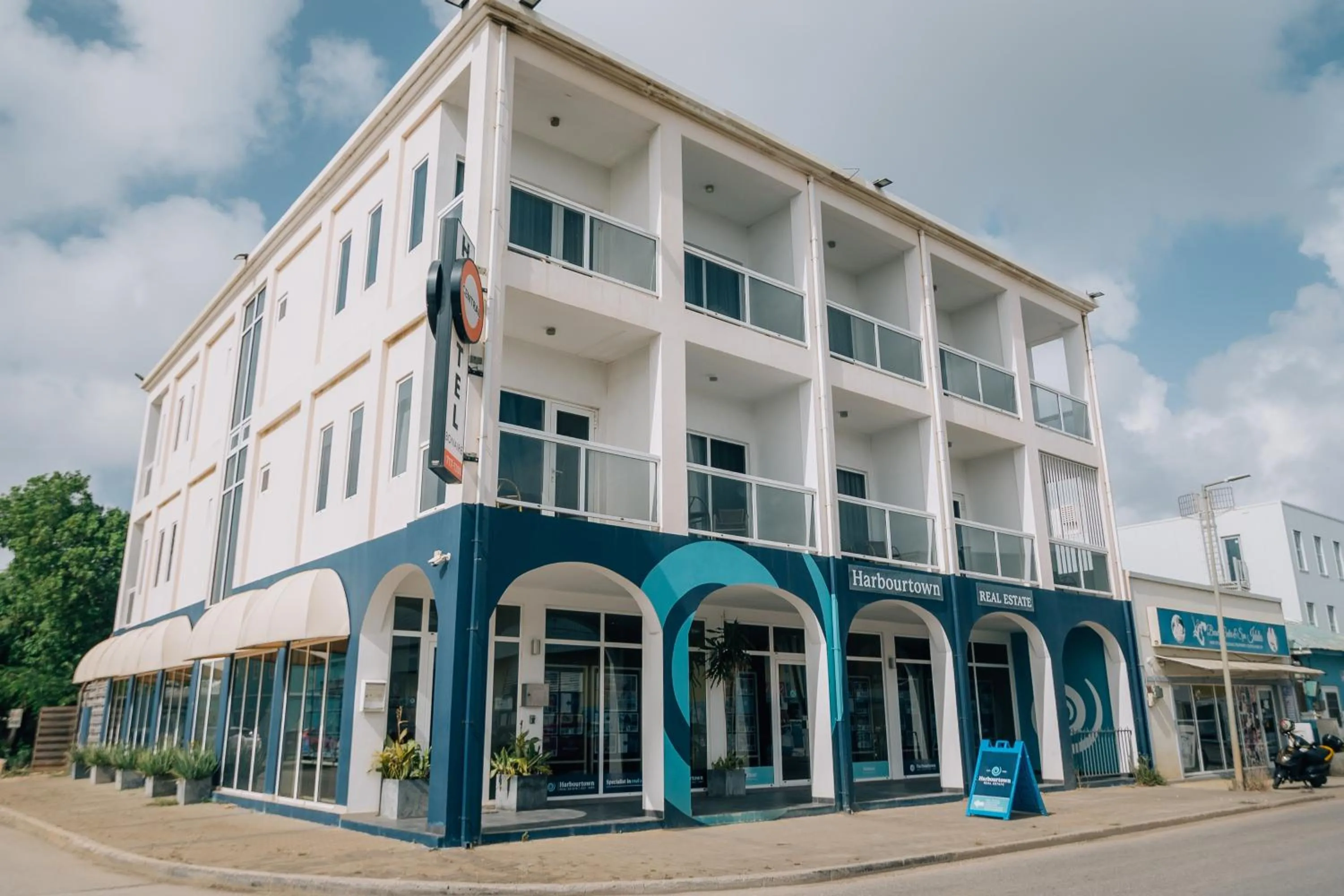 Property Building in Central Hotel Bonaire