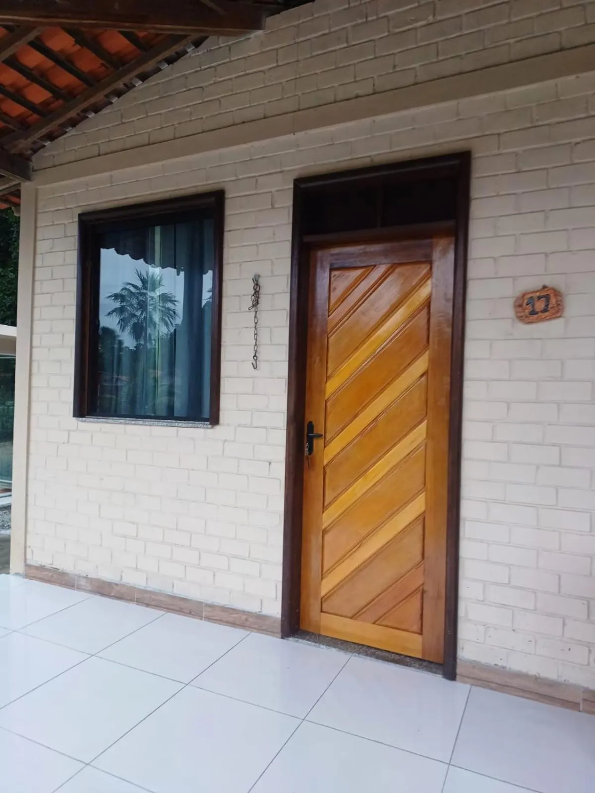 Facade/entrance in Orla Nautica