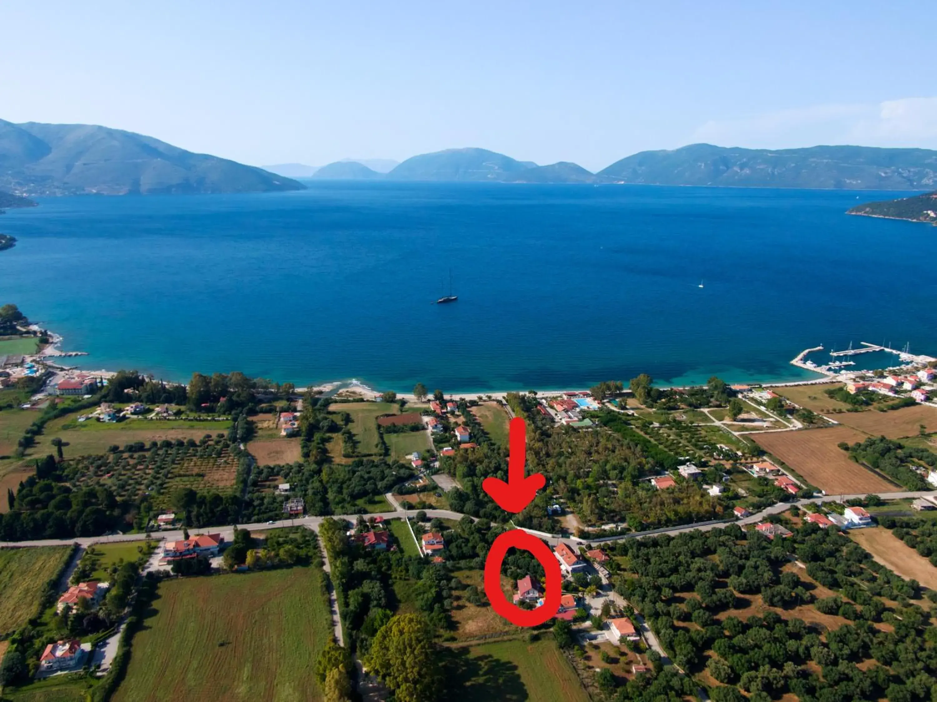Apartment with Mountain View in Christina's place Apartment with Mountain View in Christina's place