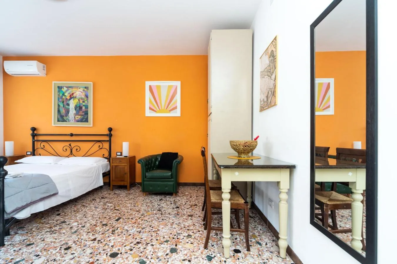 Photo of the whole room, Bed in Monti Guesthouse