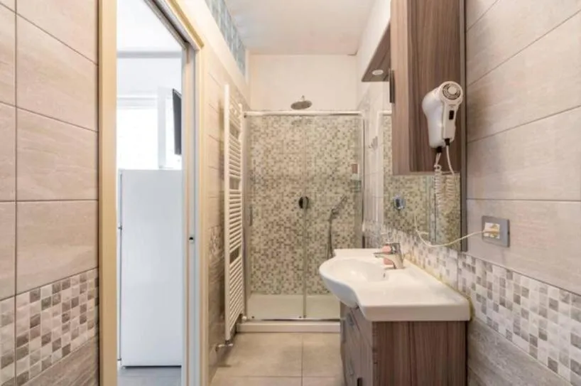 Shower in Monti Guesthouse