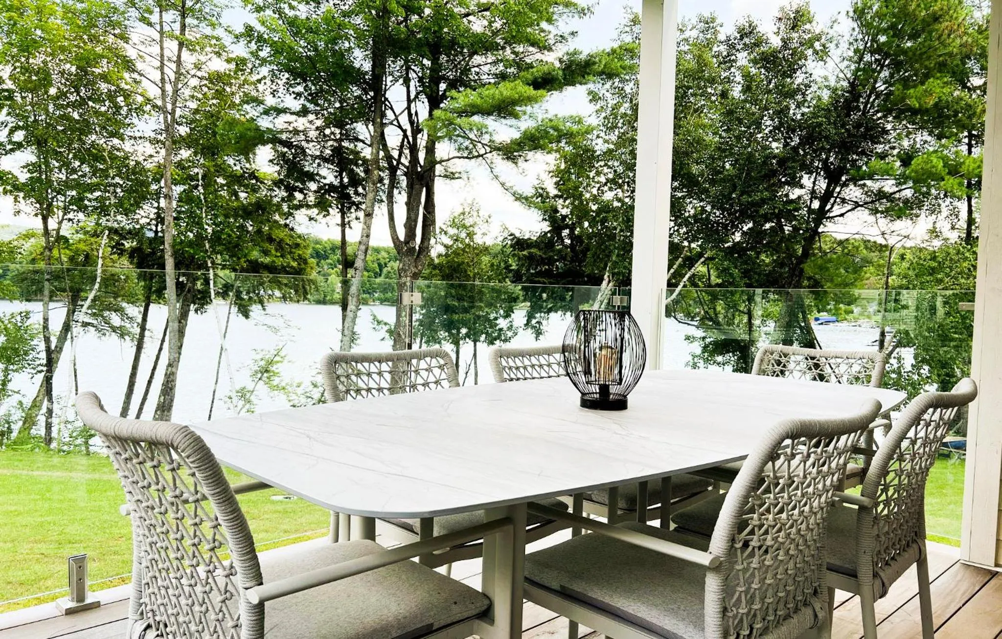 Patio in Ripplecove Hotel & Spa