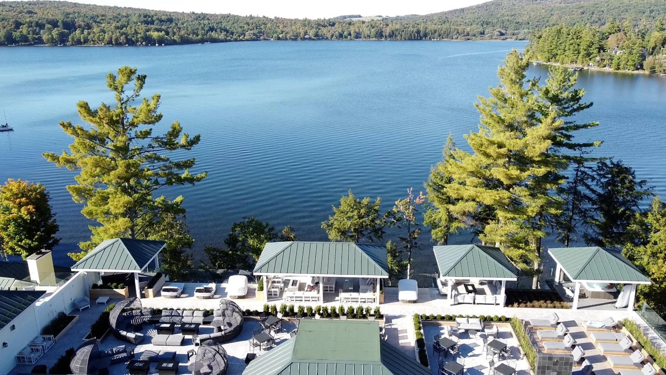 Patio in Ripplecove Hotel & Spa