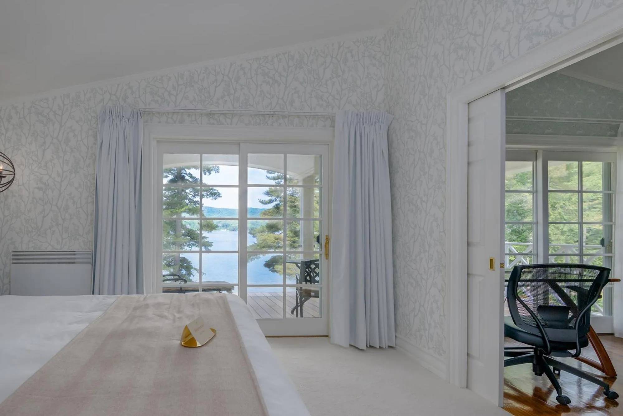 View (from property/room), Bed in Ripplecove Hotel & Spa