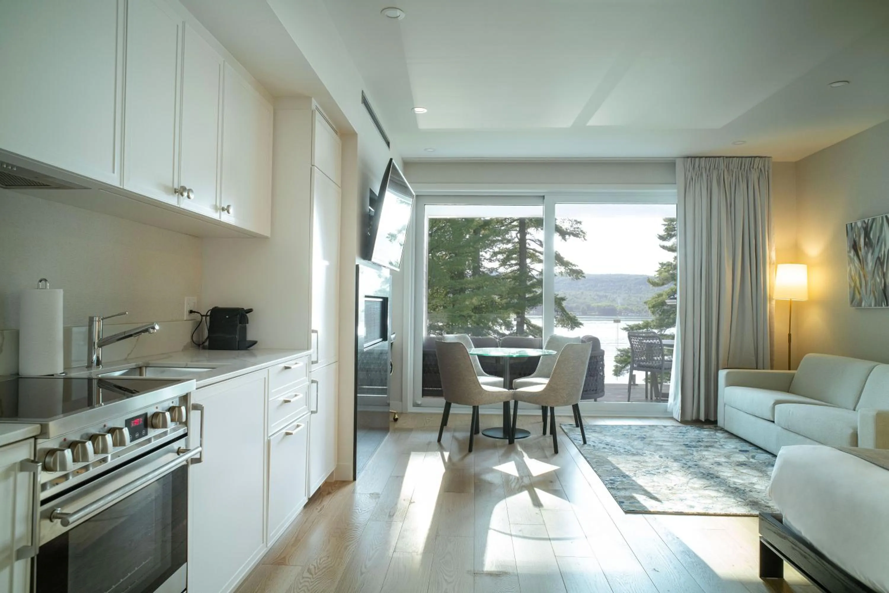 Natural landscape in Ripplecove Hotel & Spa