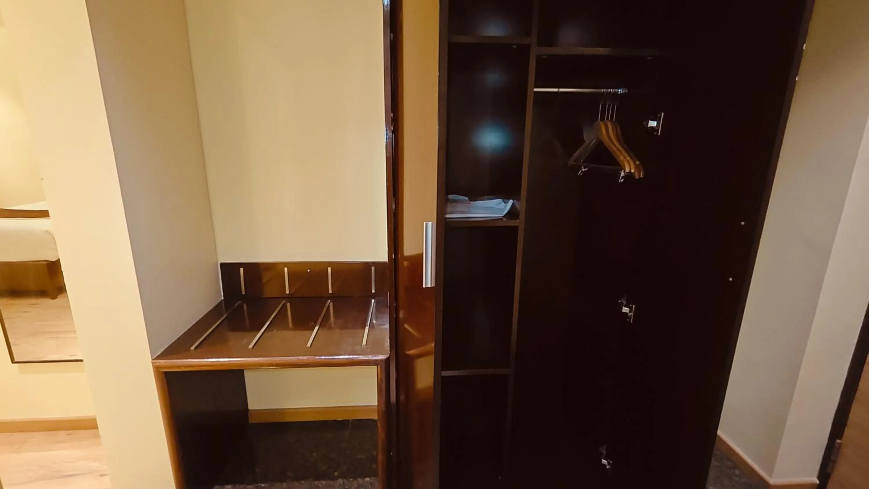 Bedroom in ASR Parklane, A Bergamont Hotel - Hosur