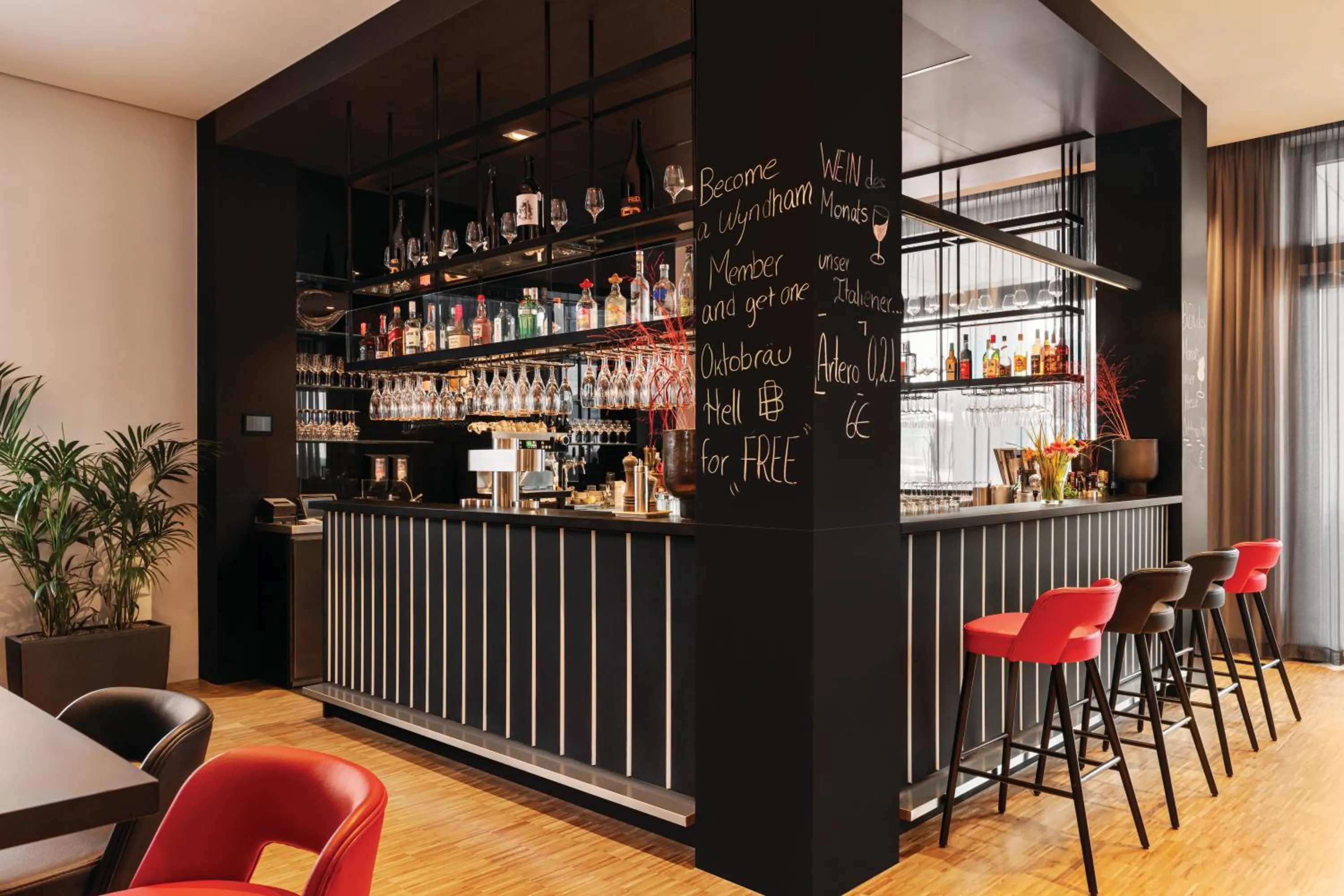 Restaurant/places to eat in Vienna House by Wyndham Ernst Leitz Wetzlar