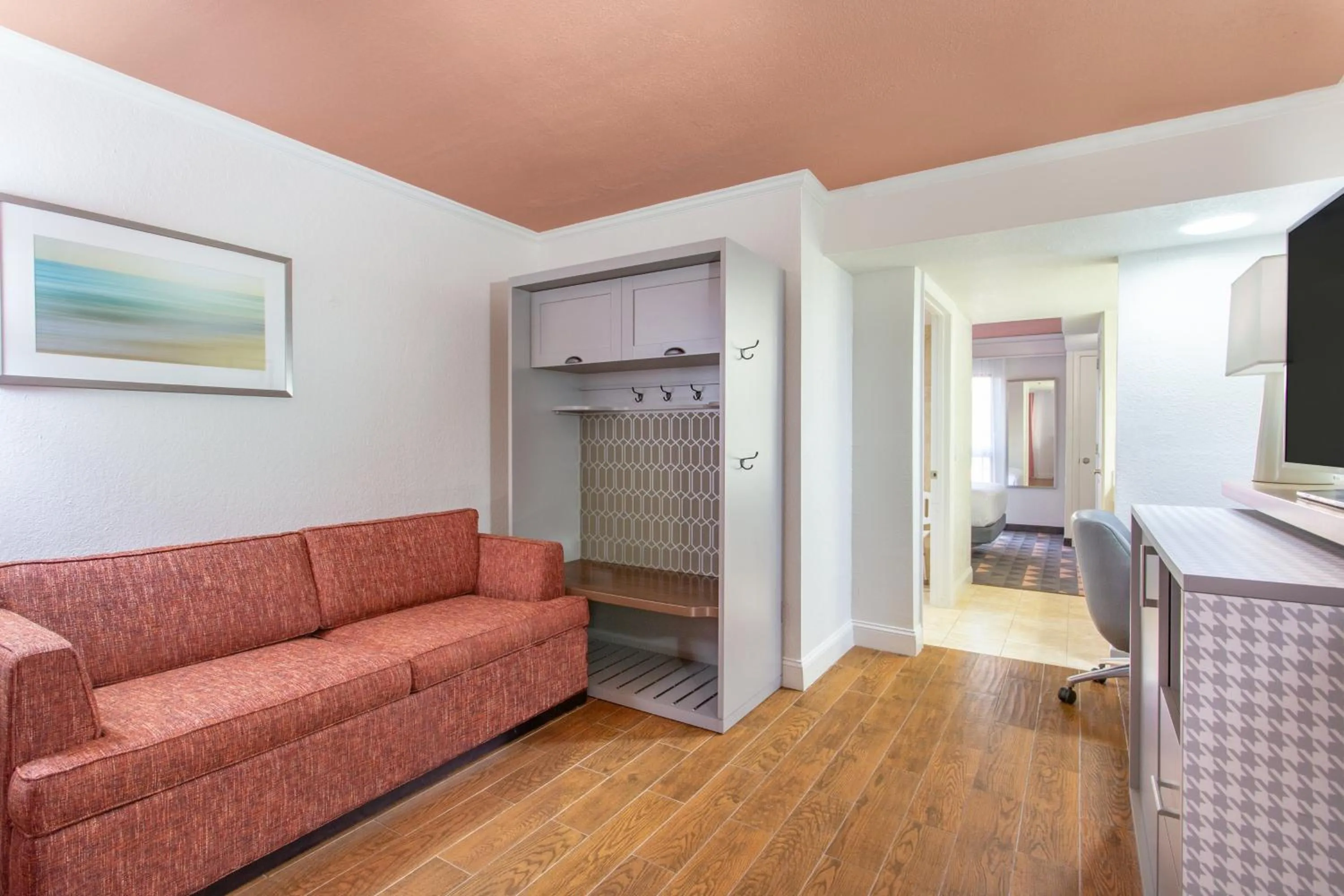 Photo of the whole room in Holiday Inn & Suites Boca Raton - North