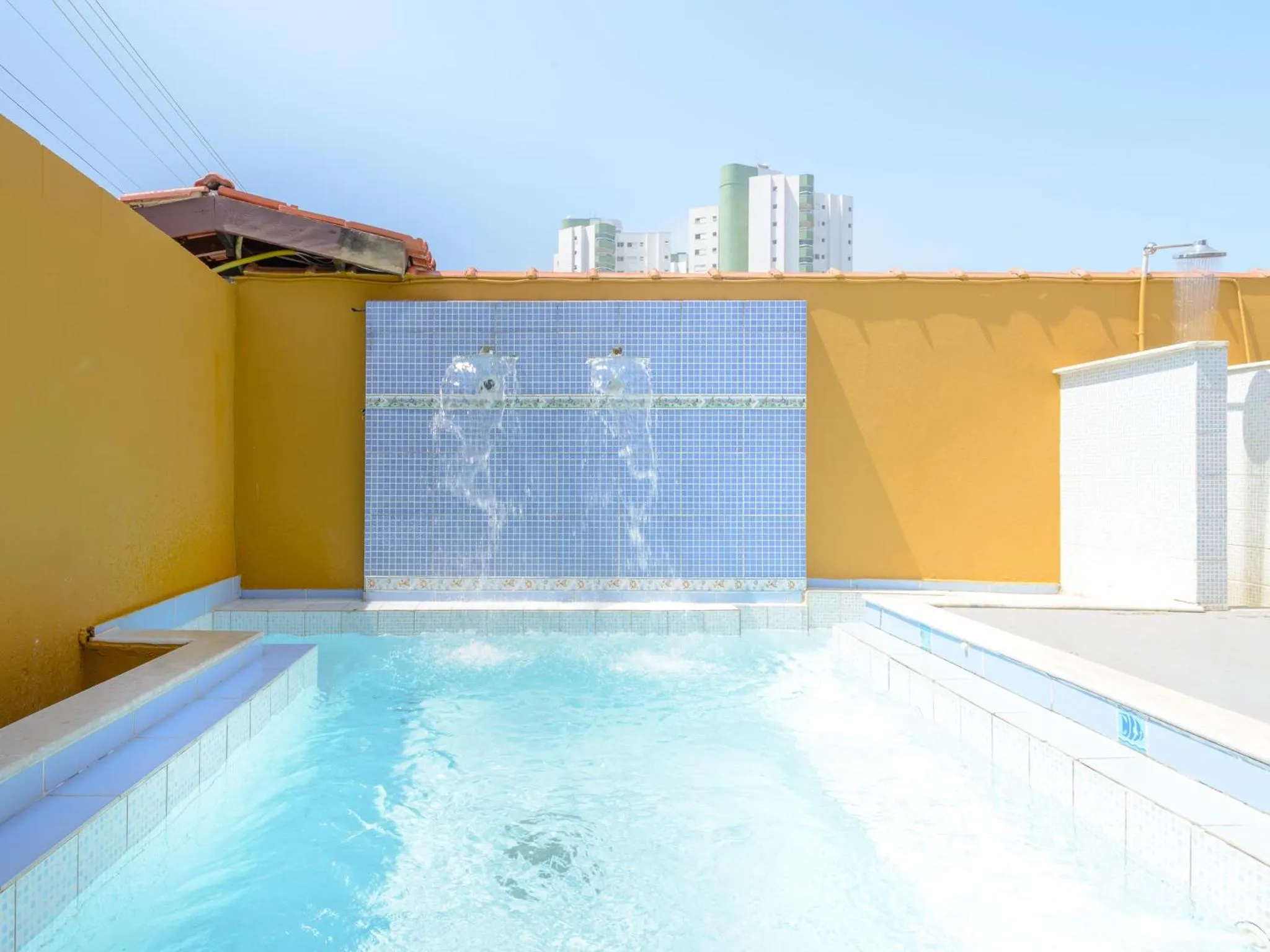 Swimming pool in Pousada Morada da Prainha