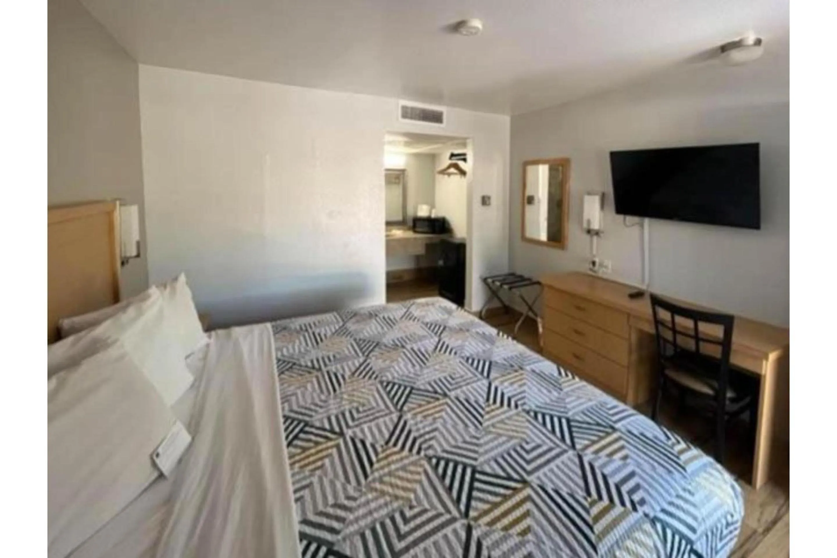 Bedroom, Bed in Motel 6 Riviera Beach FL