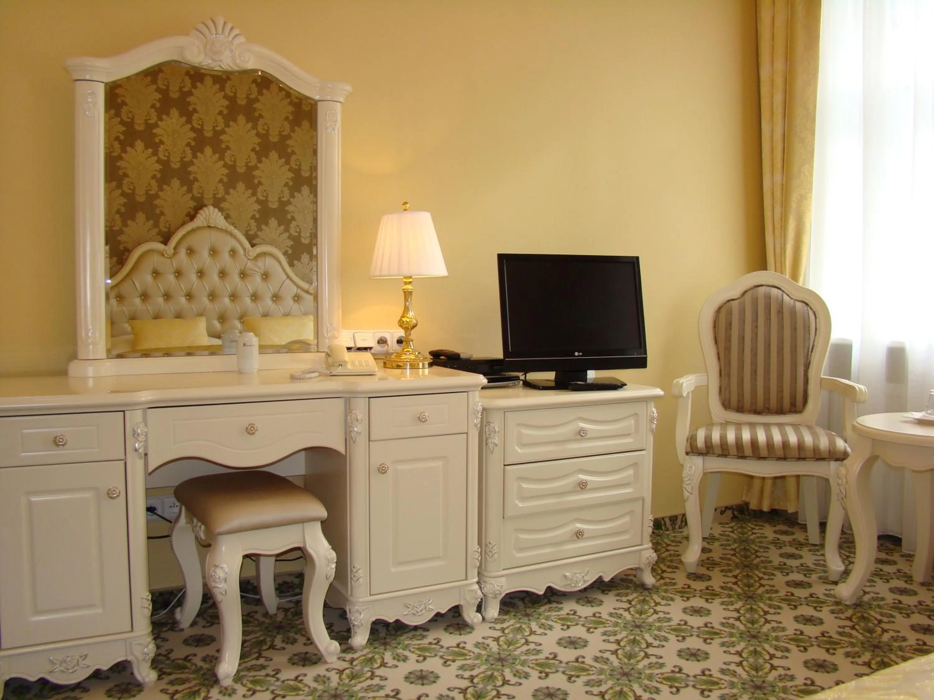 Living room in Hotel Saint Petersburg